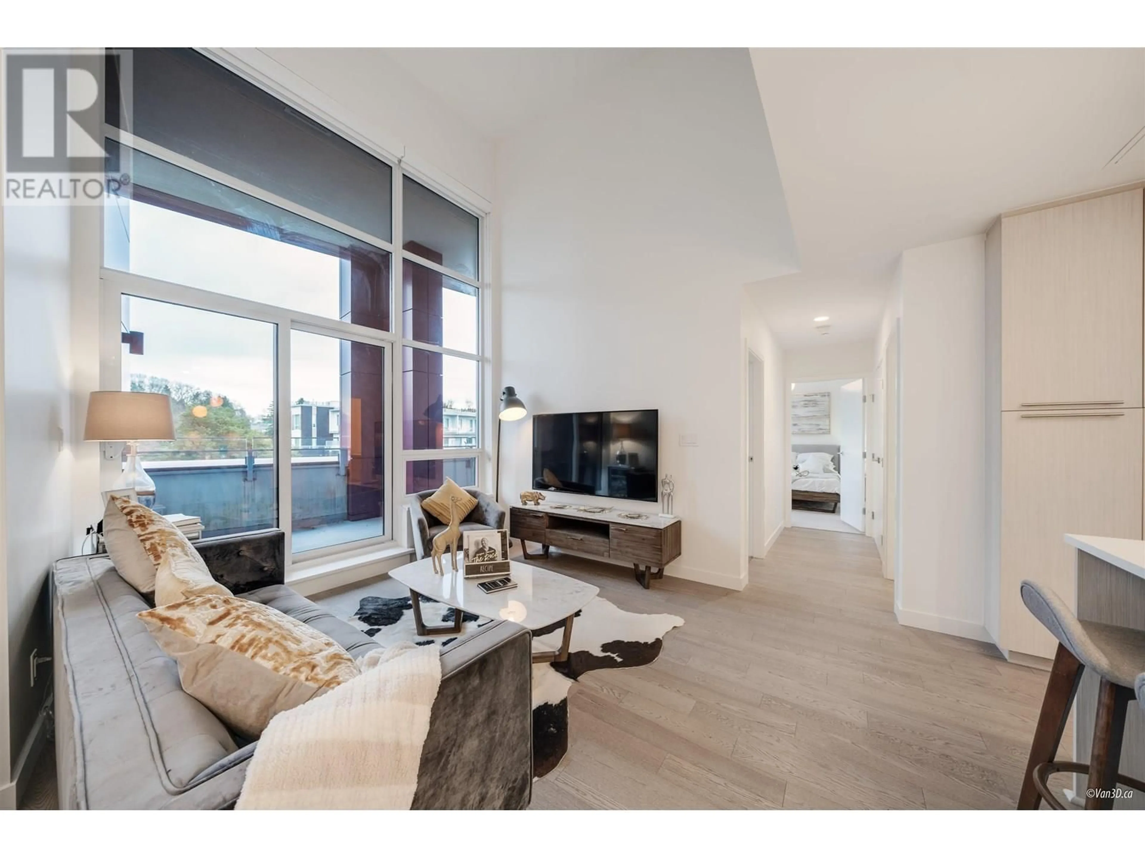 Living room with furniture, unknown for 602 - 5033 CAMBIE STREET, Vancouver British Columbia V5Z0H6