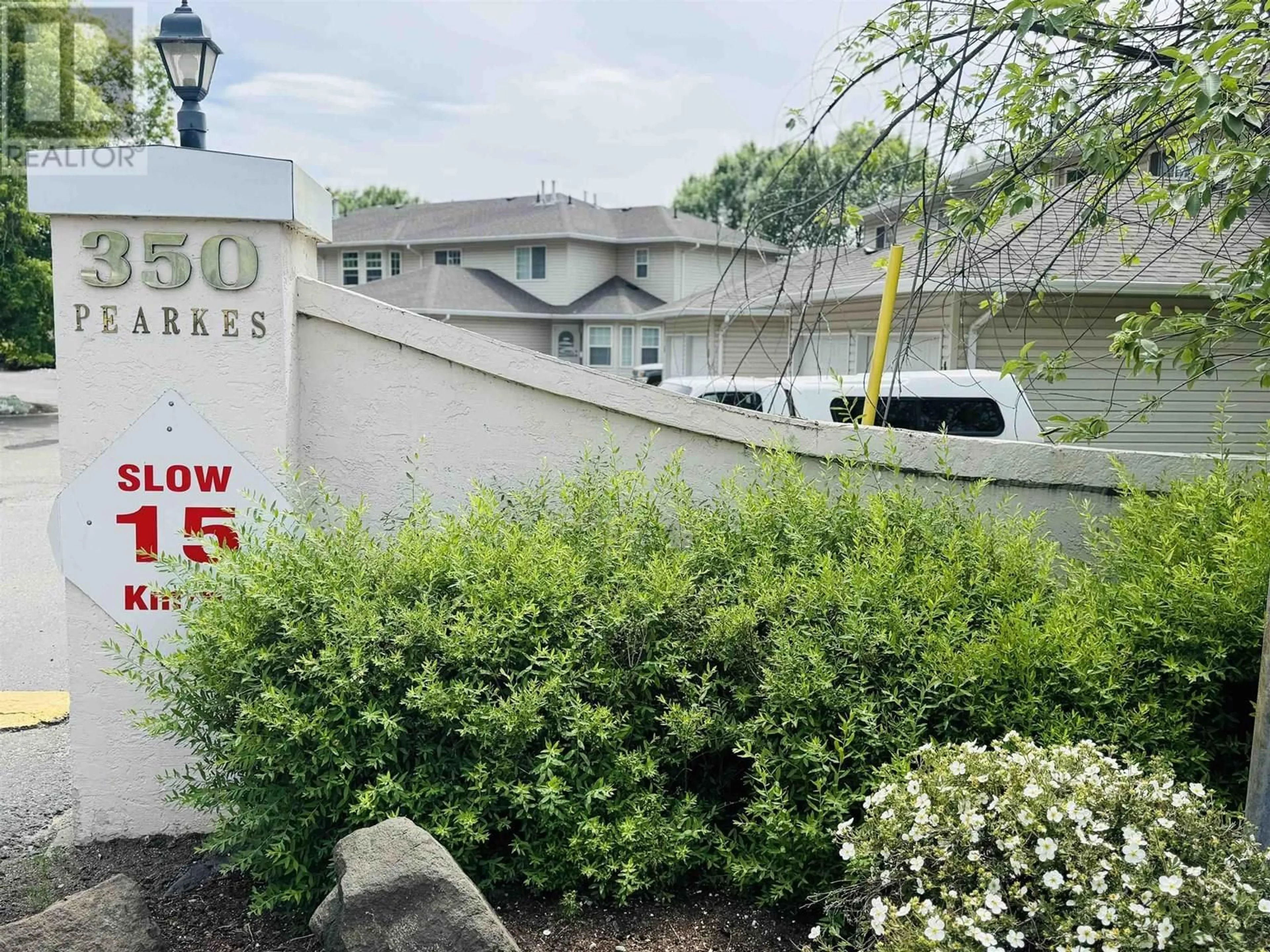 Patio, unknown for 6 - 350 PEARKES DRIVE, Williams Lake British Columbia V2G4T2