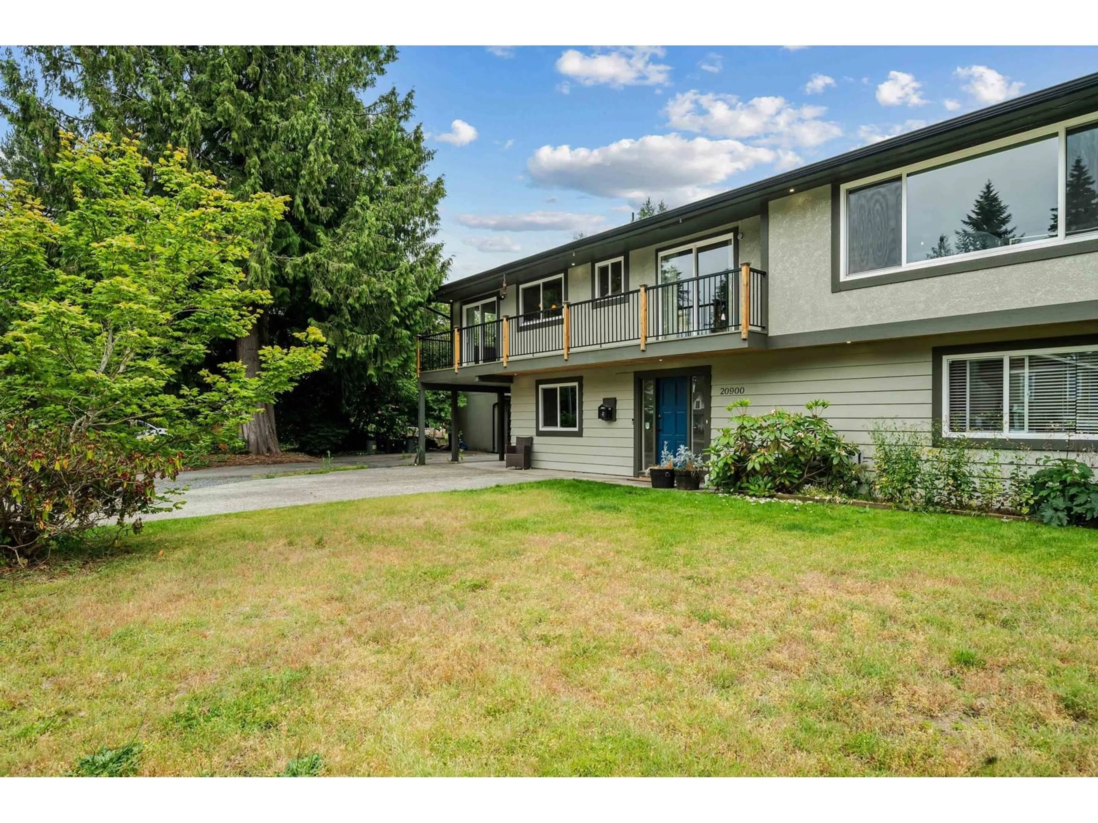A pic from outside/outdoor area/front of a property/back of a property/a pic from drone, street for 20900 45A, Langley British Columbia V3A3G5