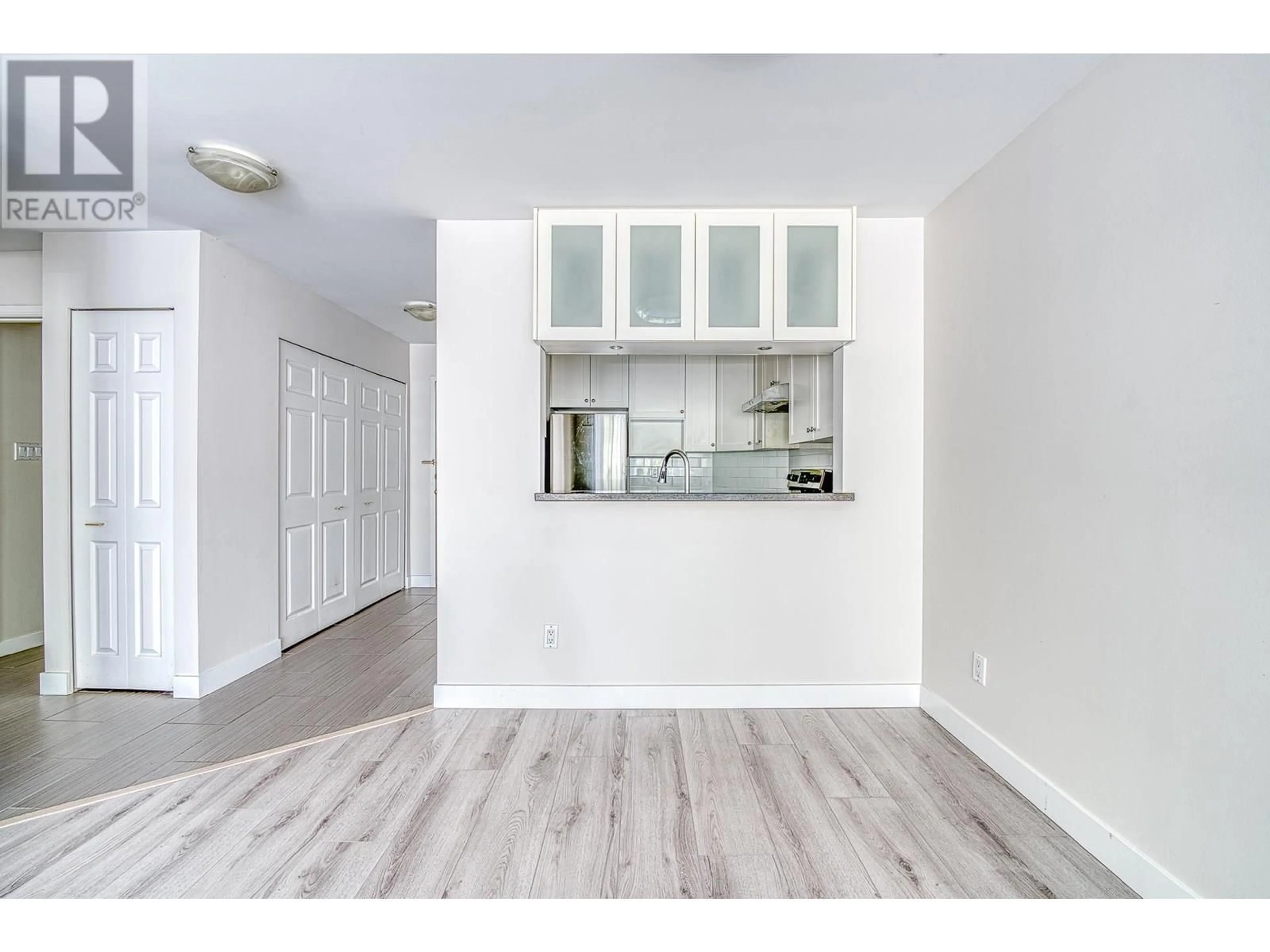 Unknown for 303 - 7457 MOFFATT ROAD, Richmond British Columbia V6Y1X9