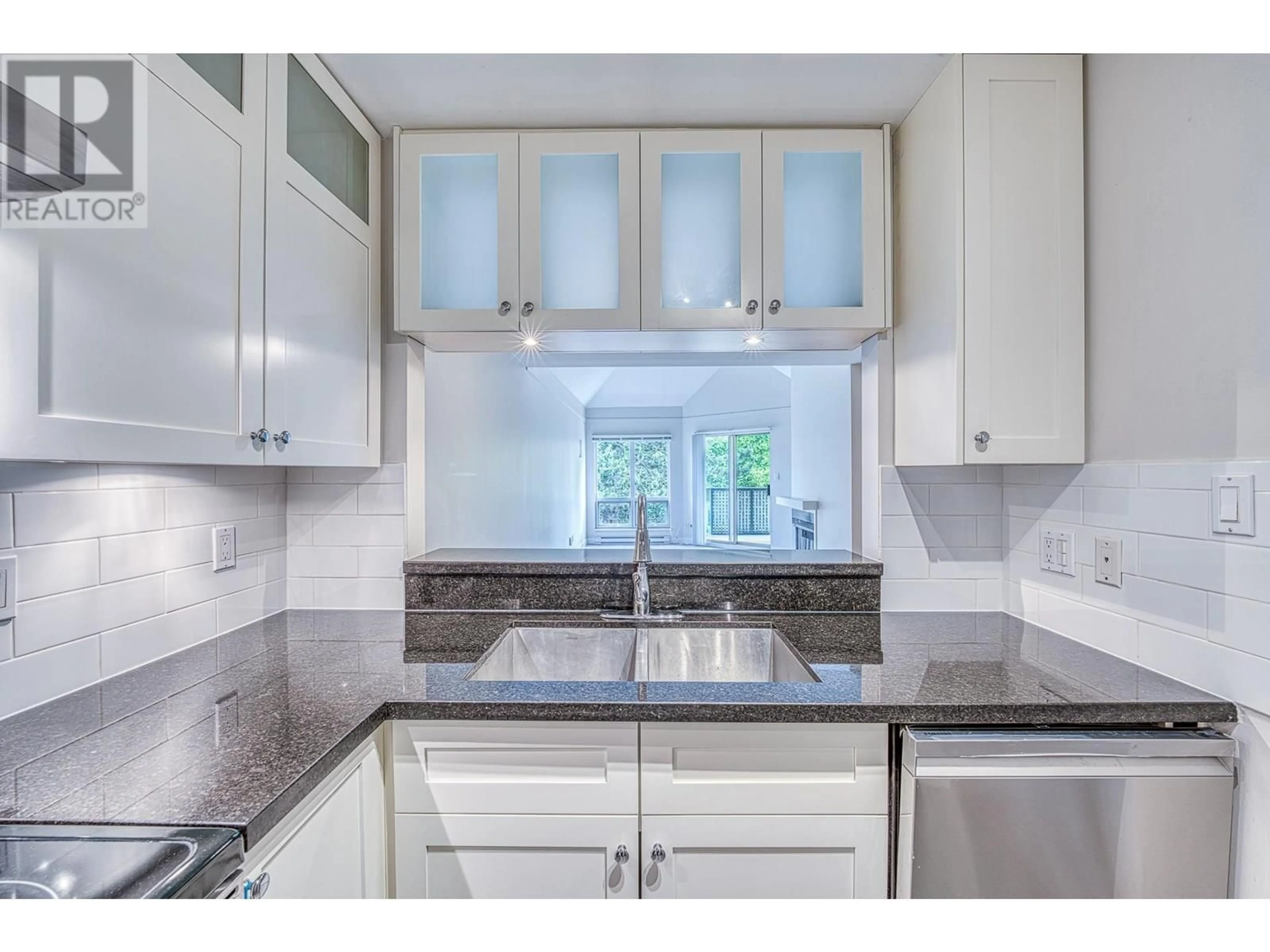 Unknown for 303 - 7457 MOFFATT ROAD, Richmond British Columbia V6Y1X9