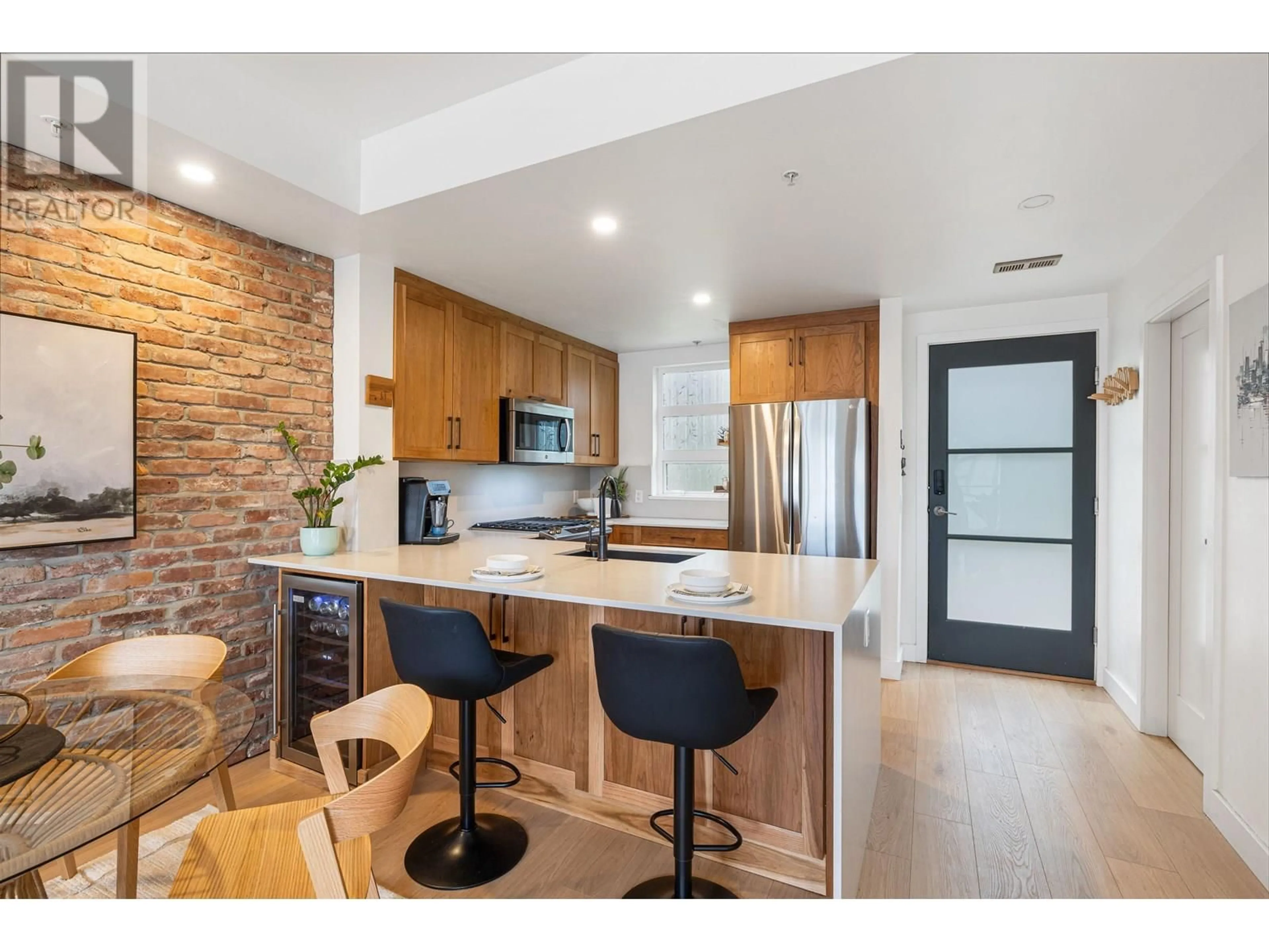 Open concept kitchen, unknown for 323 - 95 MOODY STREET, Port Moody British Columbia V3H0H2