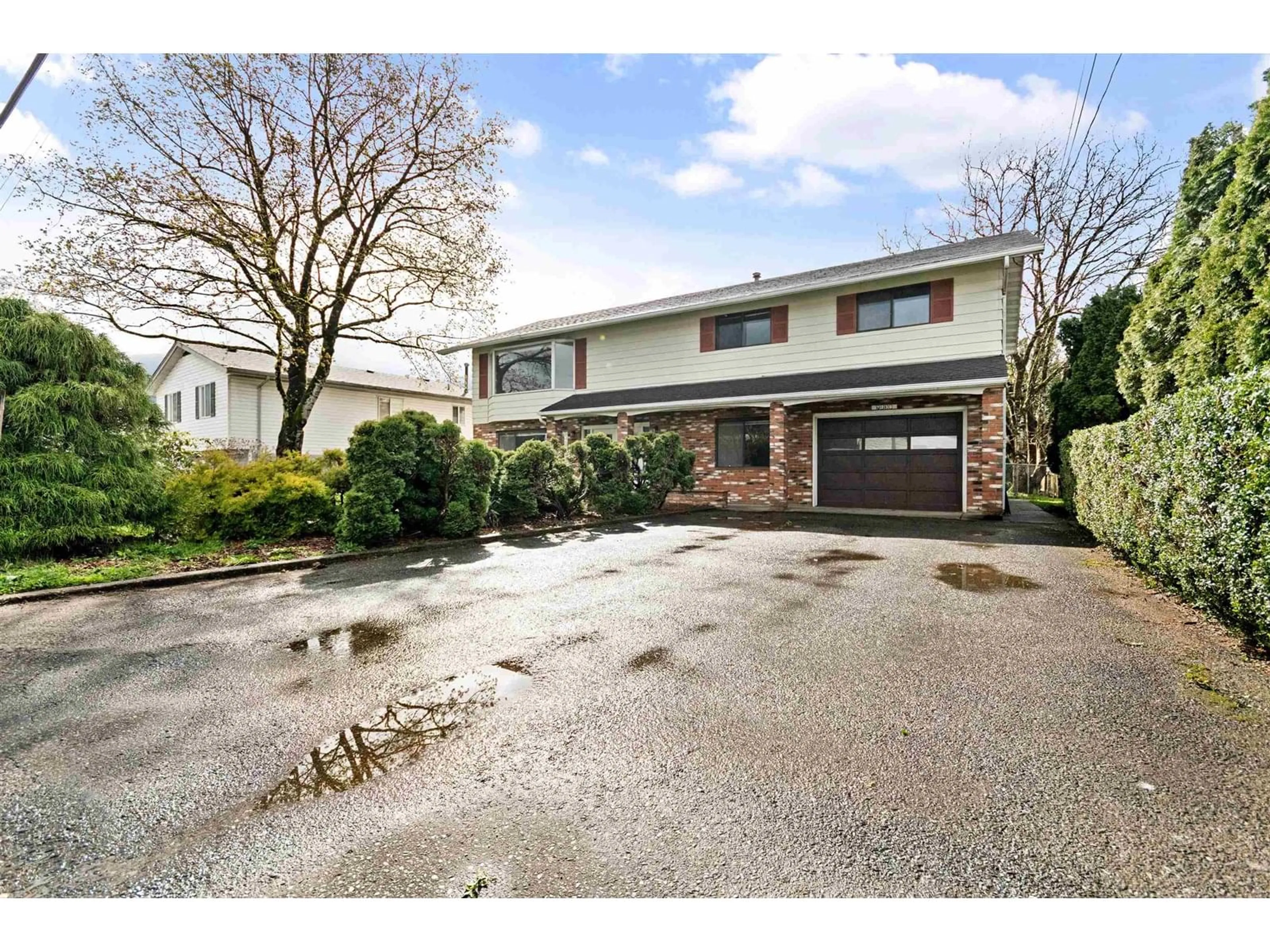 A pic from outside/outdoor area/front of a property/back of a property/a pic from drone, street for 7230 ELM ROAD, Agassiz British Columbia V0M1A2
