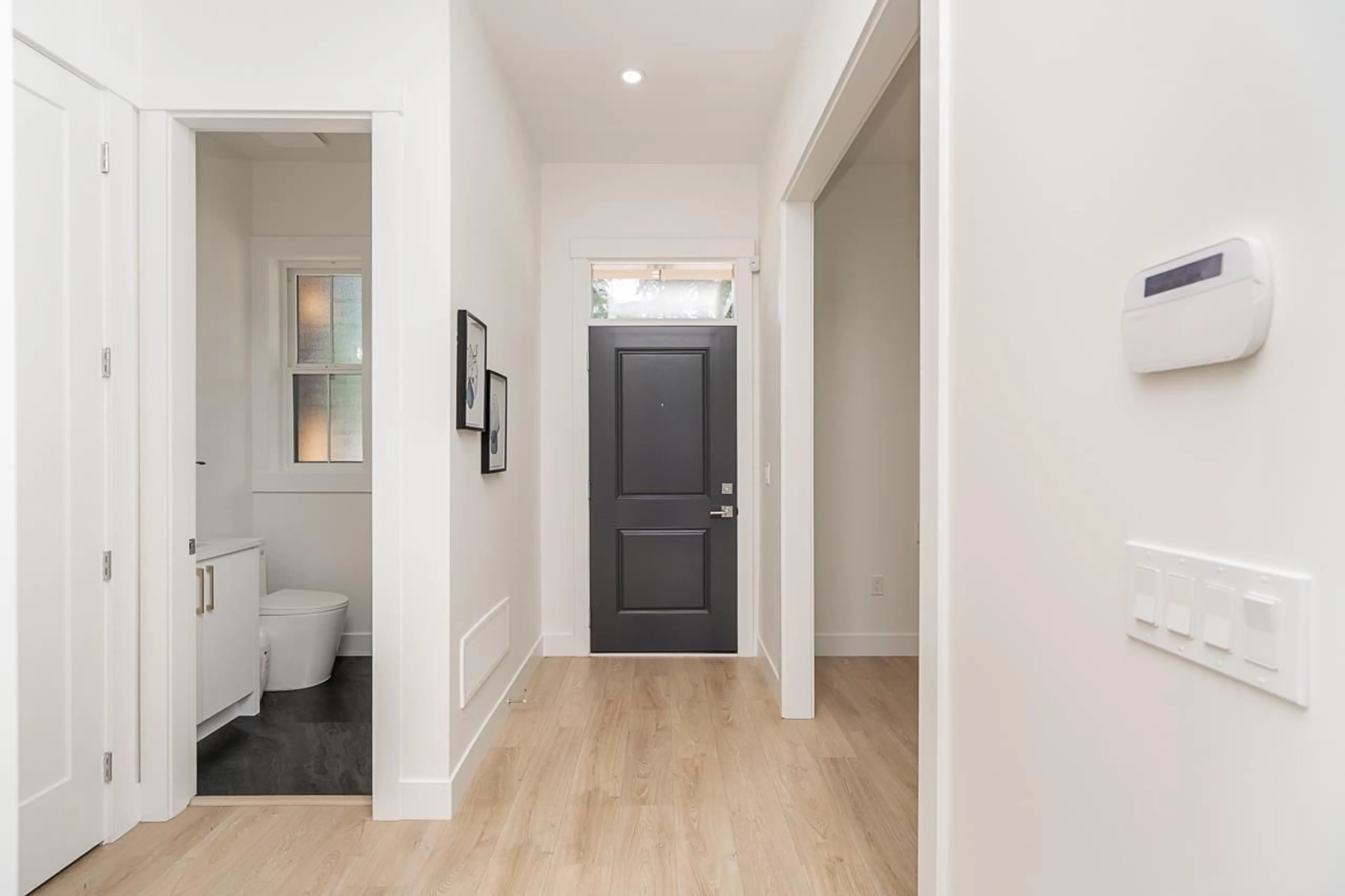 Indoor entryway for 20539 74B, Langley British Columbia V2Y3S8