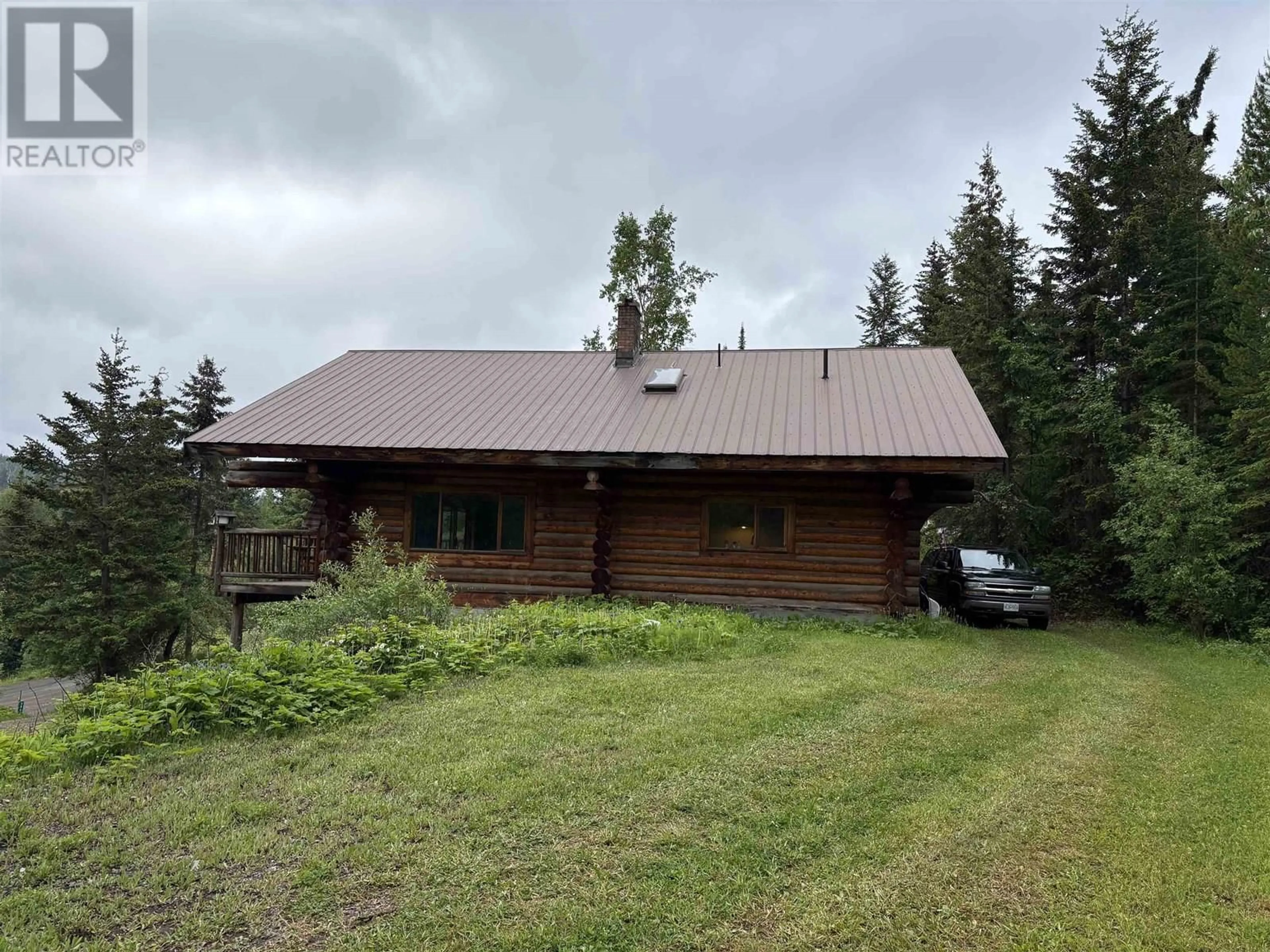 A pic from outside/outdoor area/front of a property/back of a property/a pic from drone, unknown for 5862 MAHOOD LAKE ROAD, Deka Lake / Sulphurous / Hathaway Lakes British Columbia V0K1X3
