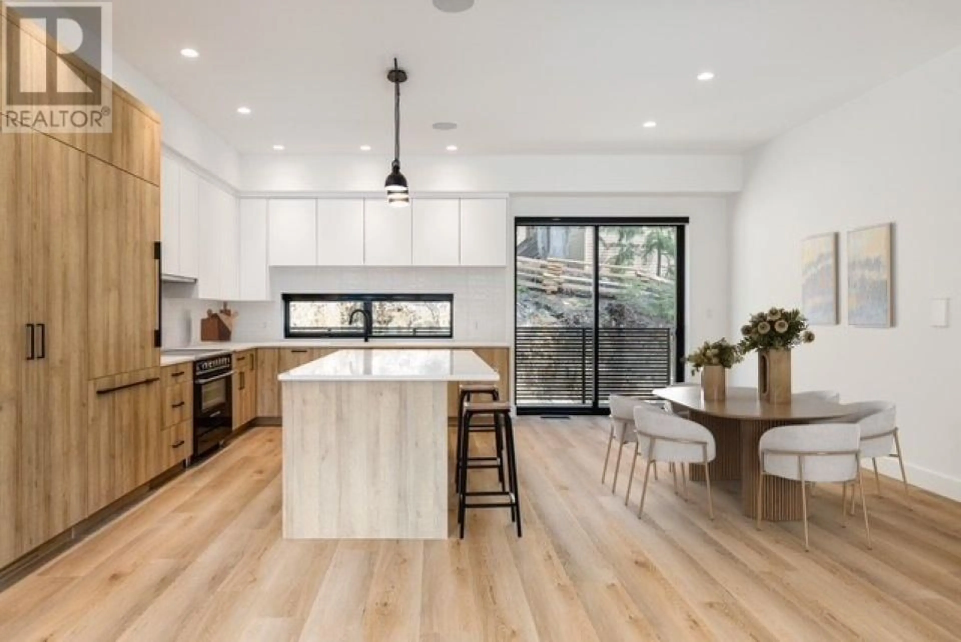 Contemporary kitchen, wood/laminate floor for 19 - 2077 GARIBALDI WAY, Whistler British Columbia V0N1B2