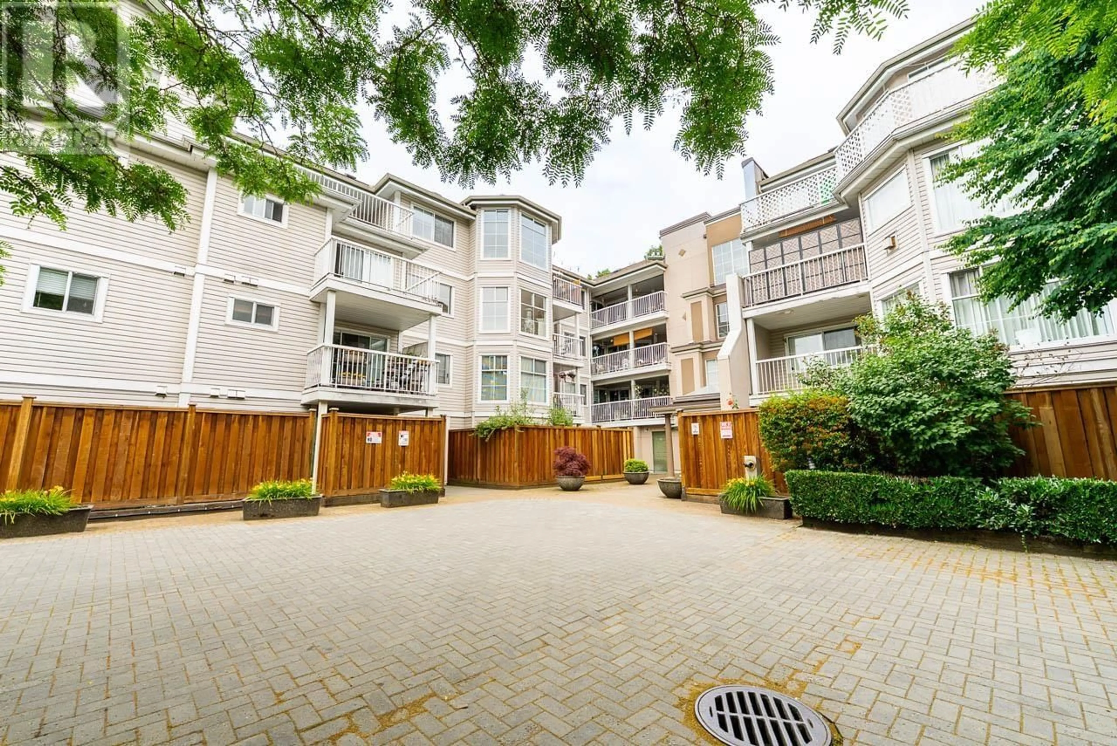 Patio, unknown for 212 - 2678 DIXON STREET, Port Coquitlam British Columbia V3C6L7