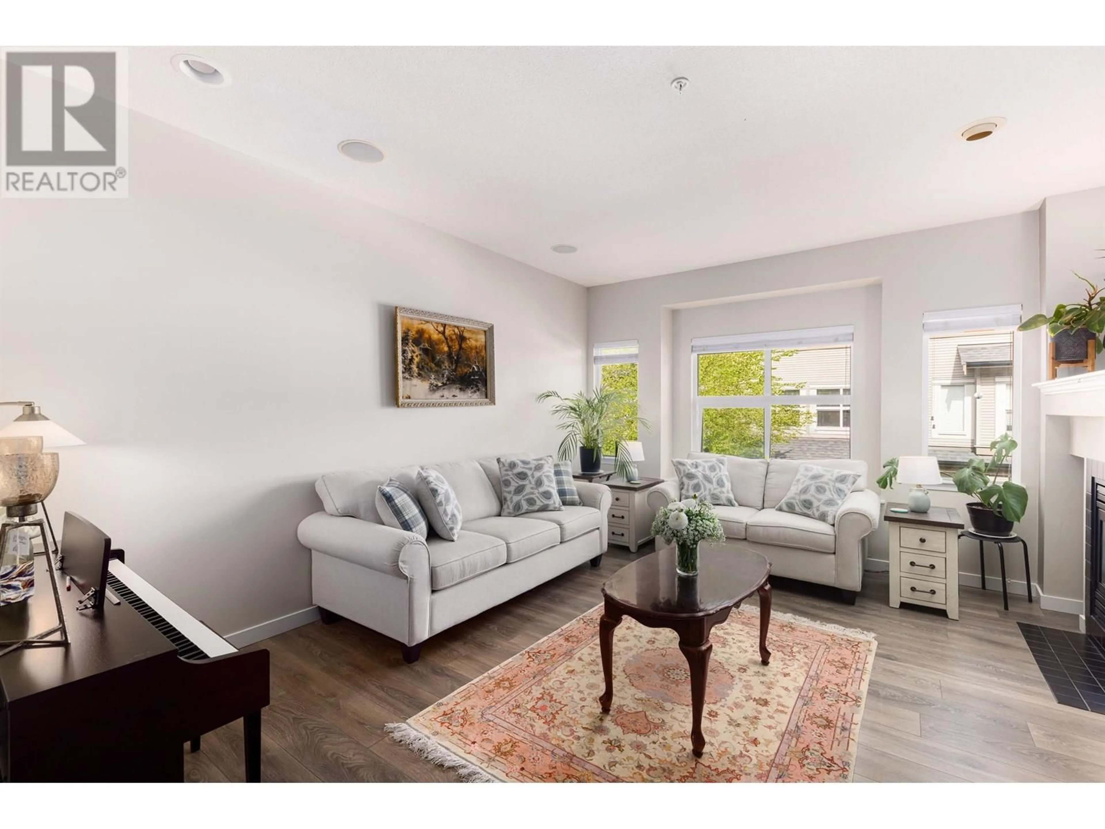 Living room with furniture, unknown for 102 - 1055 RIVERWOOD GATE, Port Coquitlam British Columbia V3B8C3