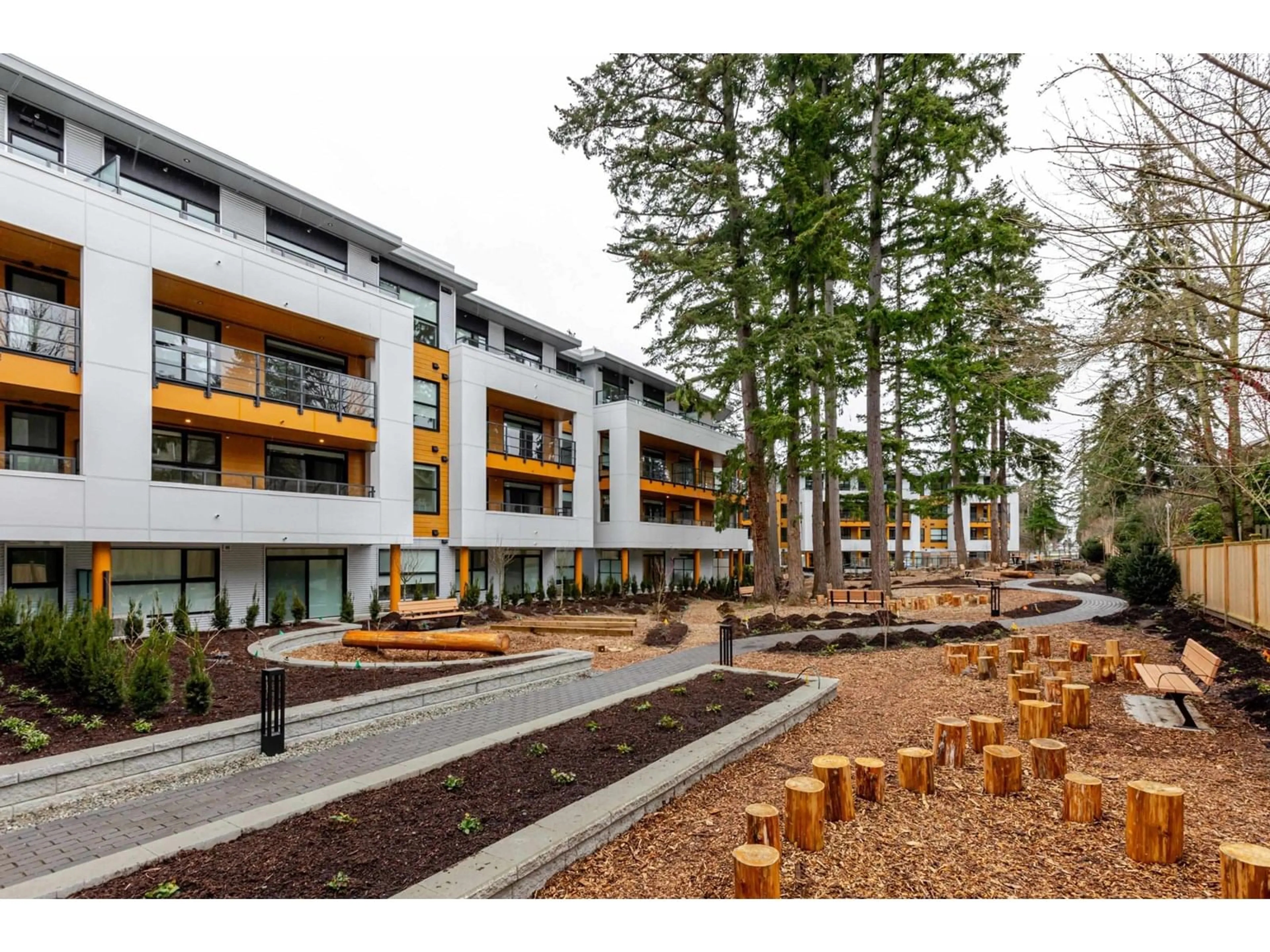 Patio, unknown for 308 - 2620 152, Surrey British Columbia V4P0H8