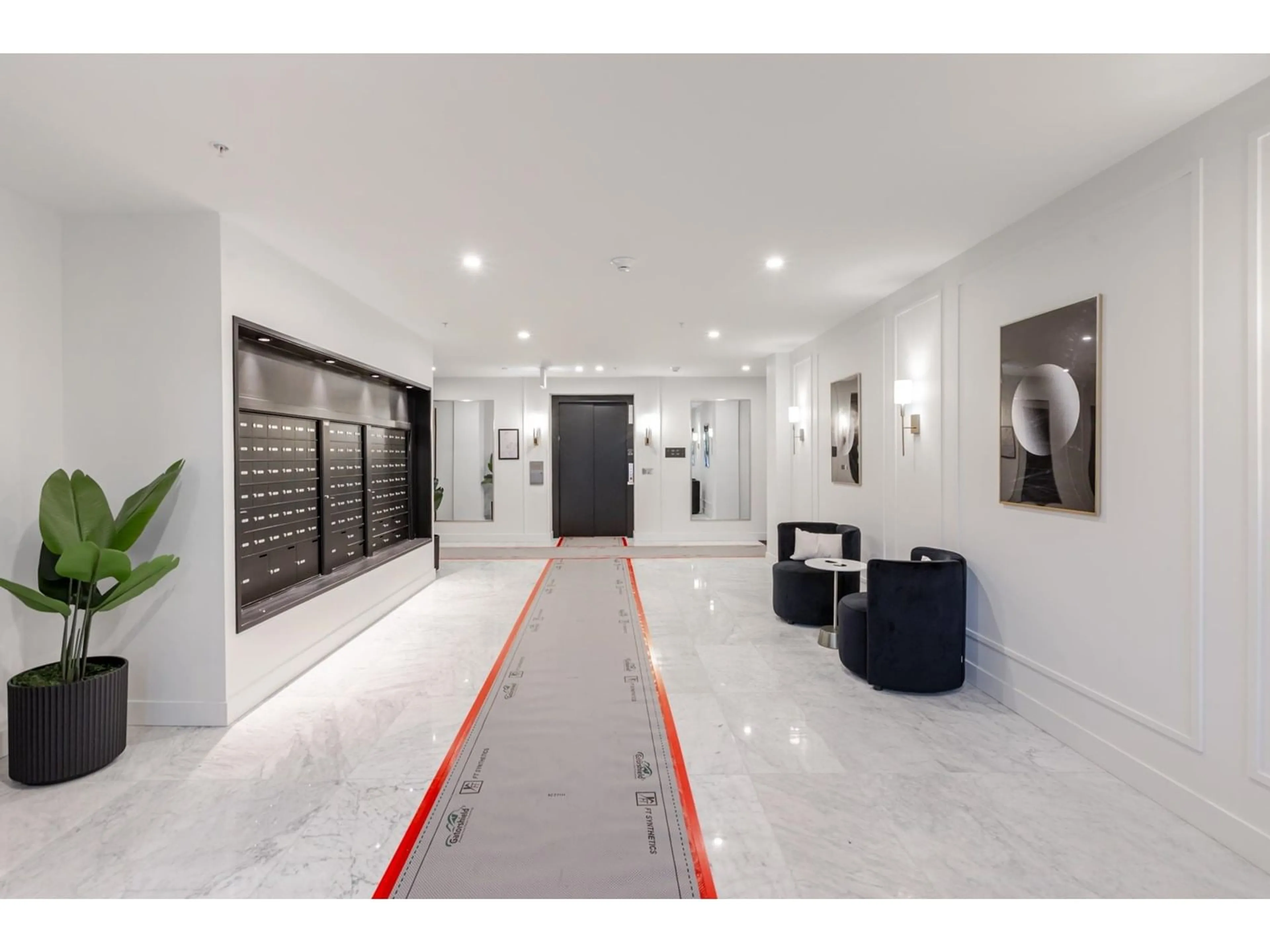 Indoor foyer for 308 - 2620 152, Surrey British Columbia V4P0H8