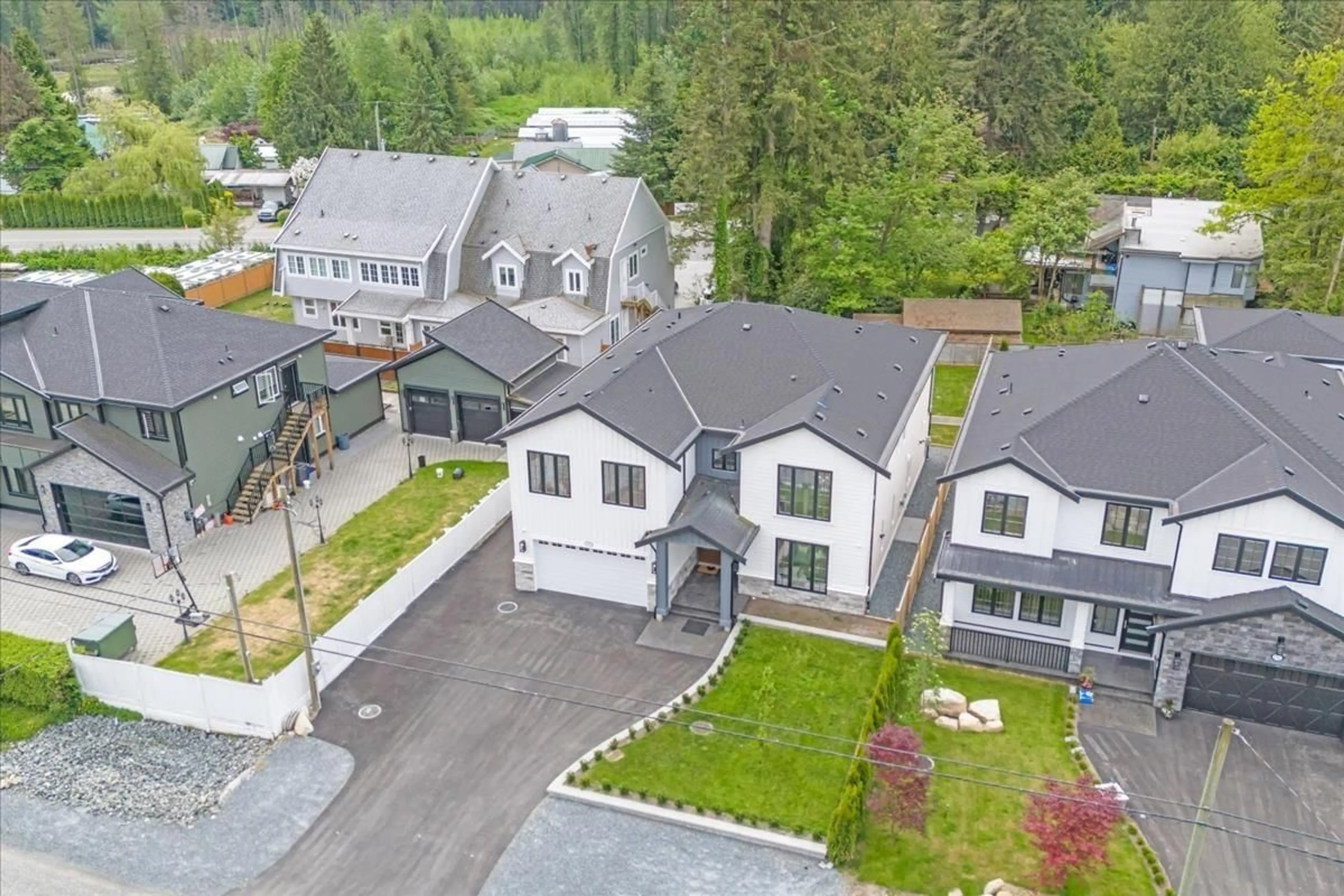A pic from outside/outdoor area/front of a property/back of a property/a pic from drone, mountain view for 23820 OLD YALE, Langley British Columbia V2Z2K4
