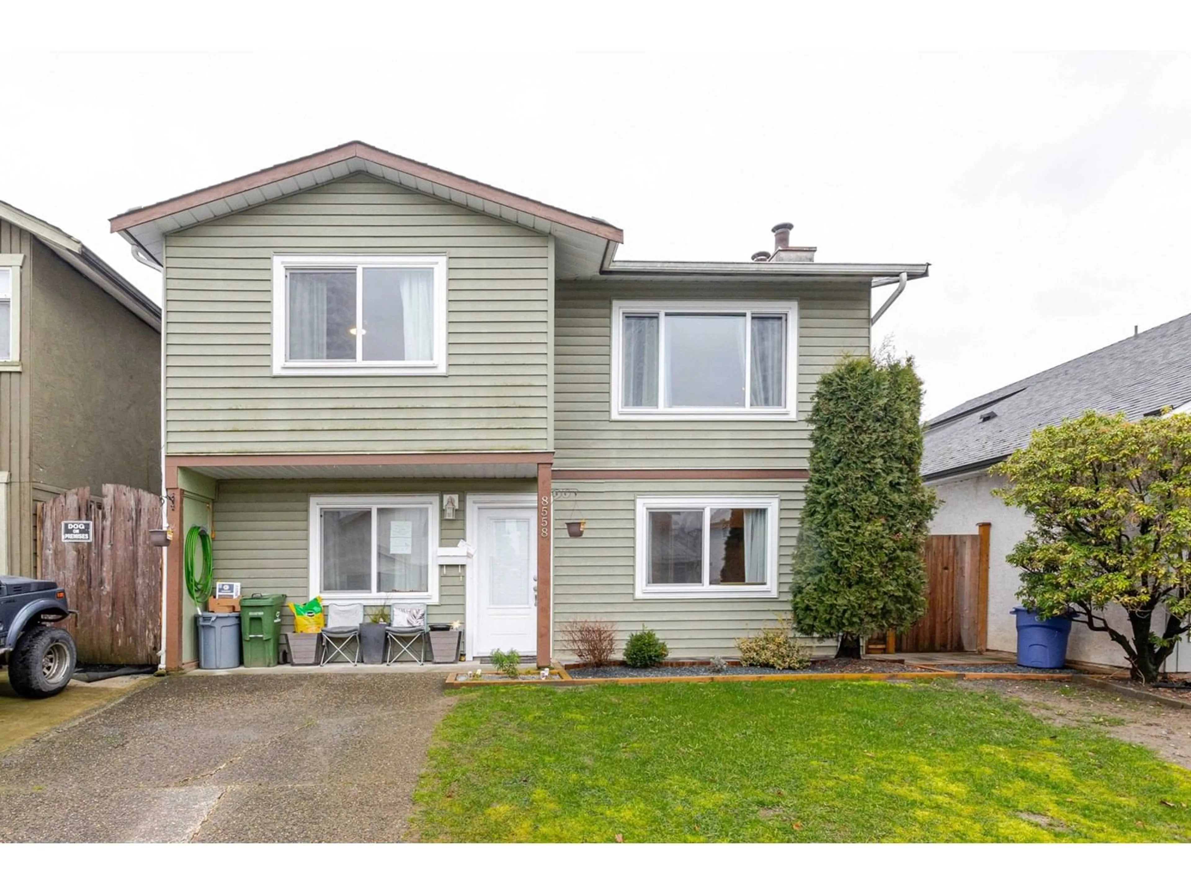 Home with vinyl exterior material, street for 8558 MCCUTCHEON AVENUE, Chilliwack British Columbia V2P7K7