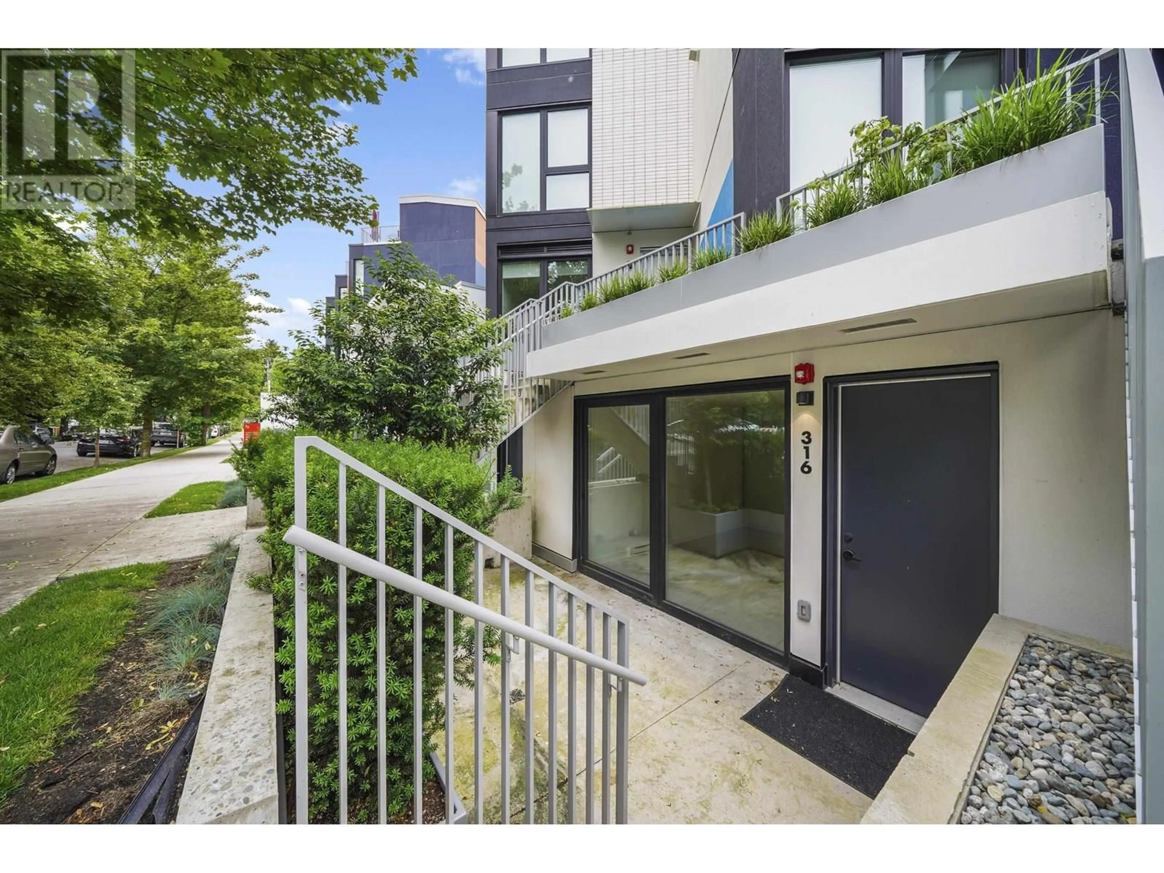 Unknown for 316 15TH AVENUE, Vancouver British Columbia V5T0K5