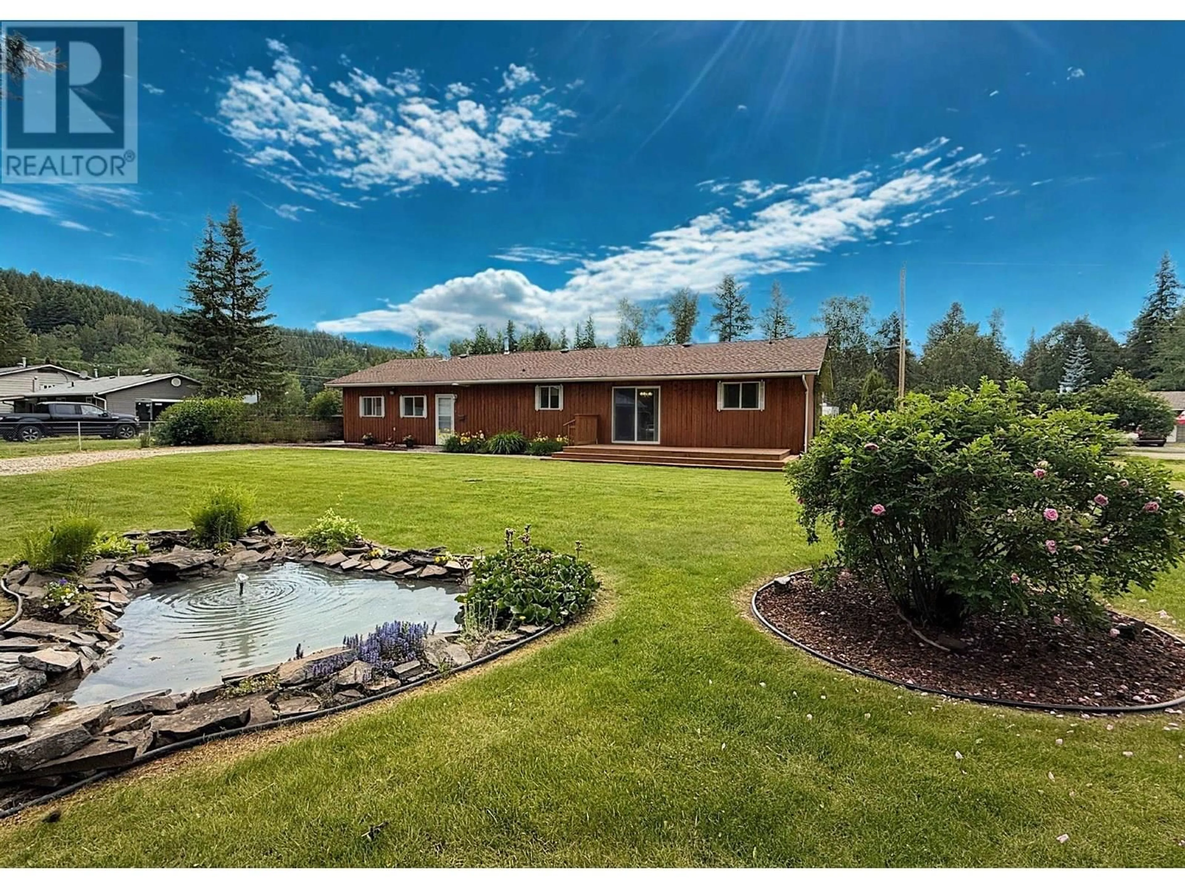A pic from outside/outdoor area/front of a property/back of a property/a pic from drone, mountain view for 177 WOLFE ROAD, Quesnel British Columbia V2J6J4