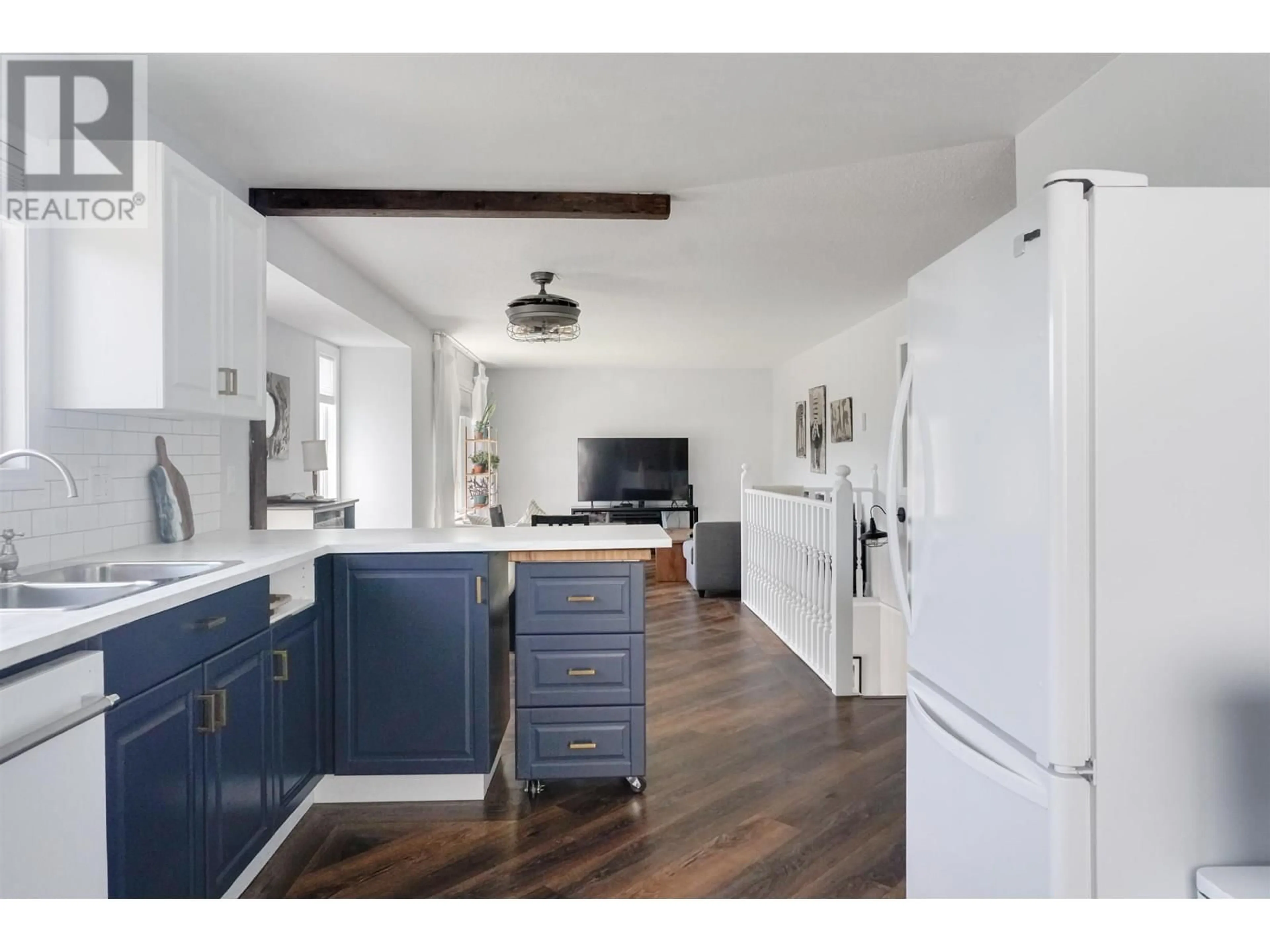 Open concept kitchen, unknown for 119 ANGLE STREET, Kitimat British Columbia V8C2M9