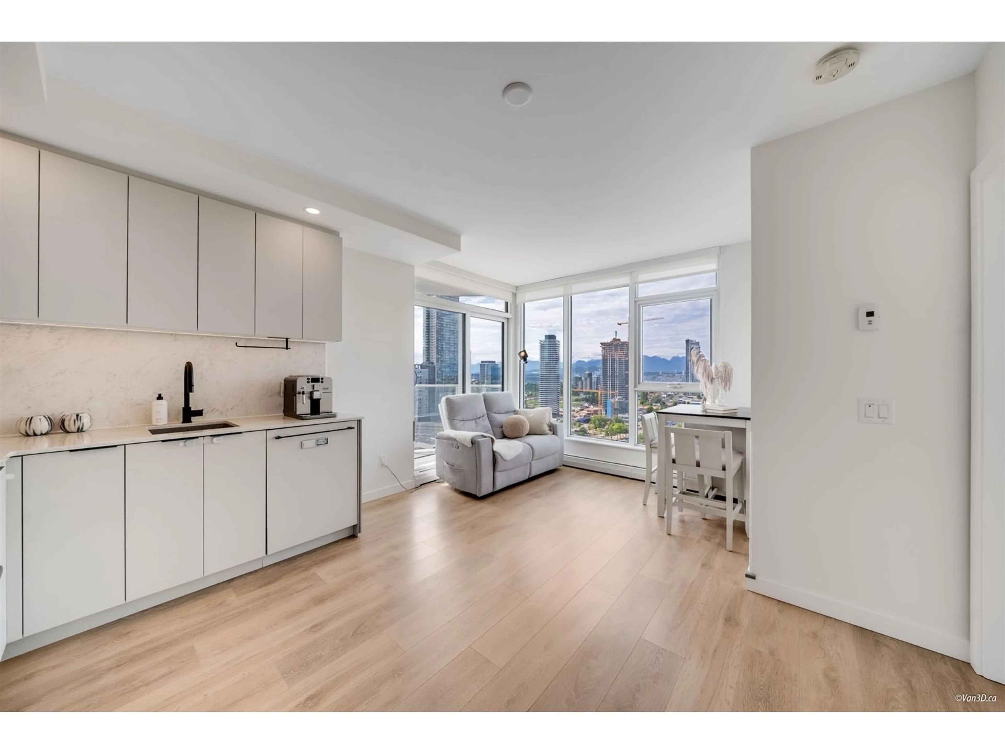 A pic of a room for 2211 - 13685 102, Surrey British Columbia V3T0S2