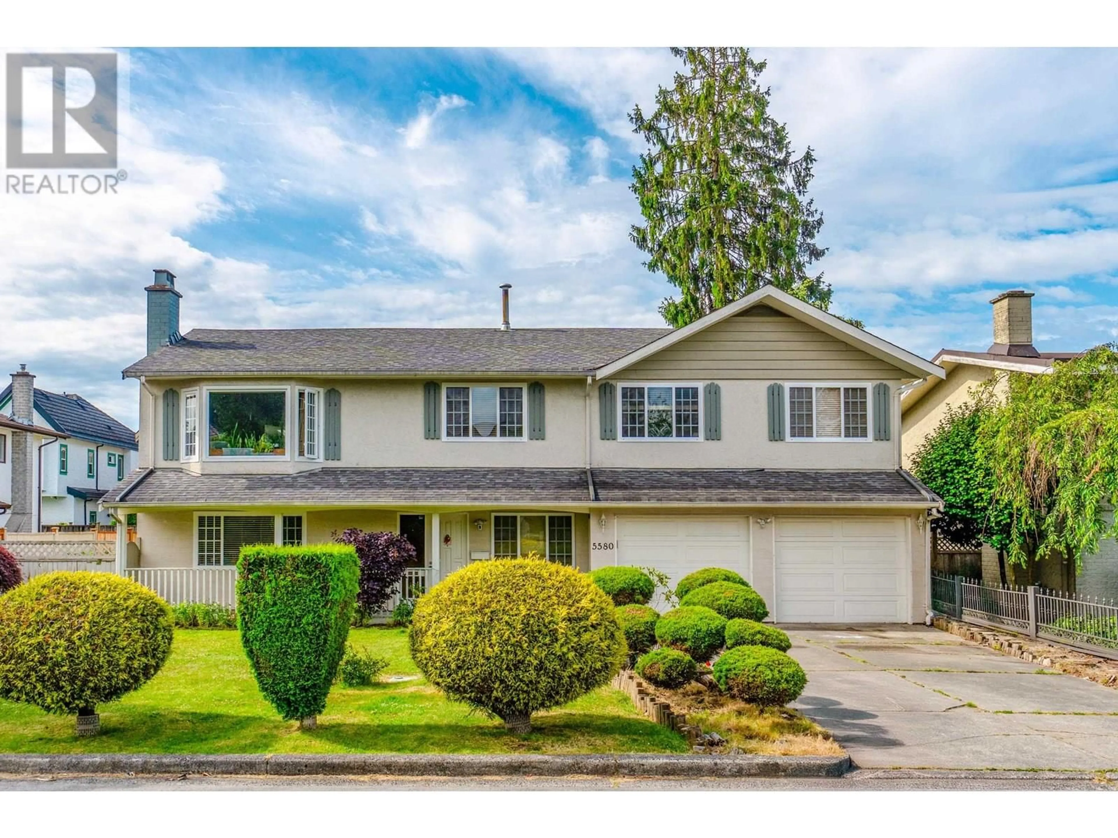 Home with vinyl exterior material, street for 5580 CHEMAINUS DRIVE, Richmond British Columbia V7C3B8