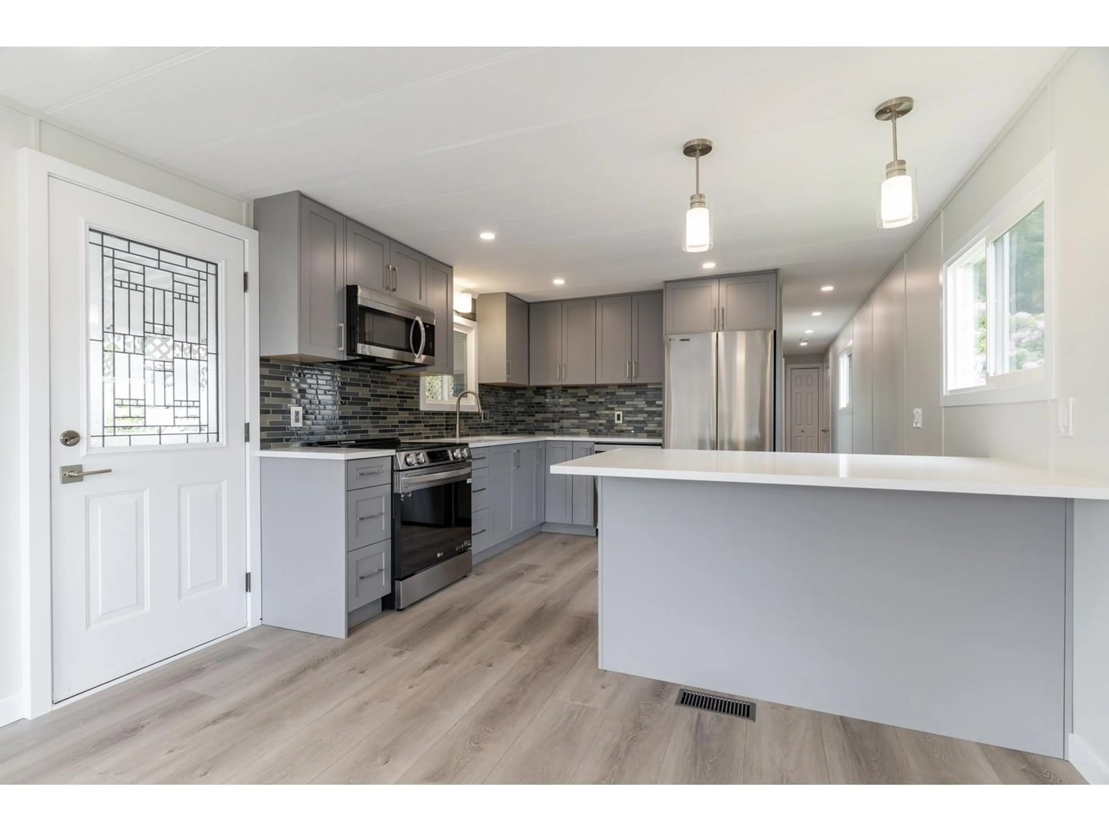 Open concept kitchen, unknown for 224 - 1840 160, Surrey British Columbia V4A4X4
