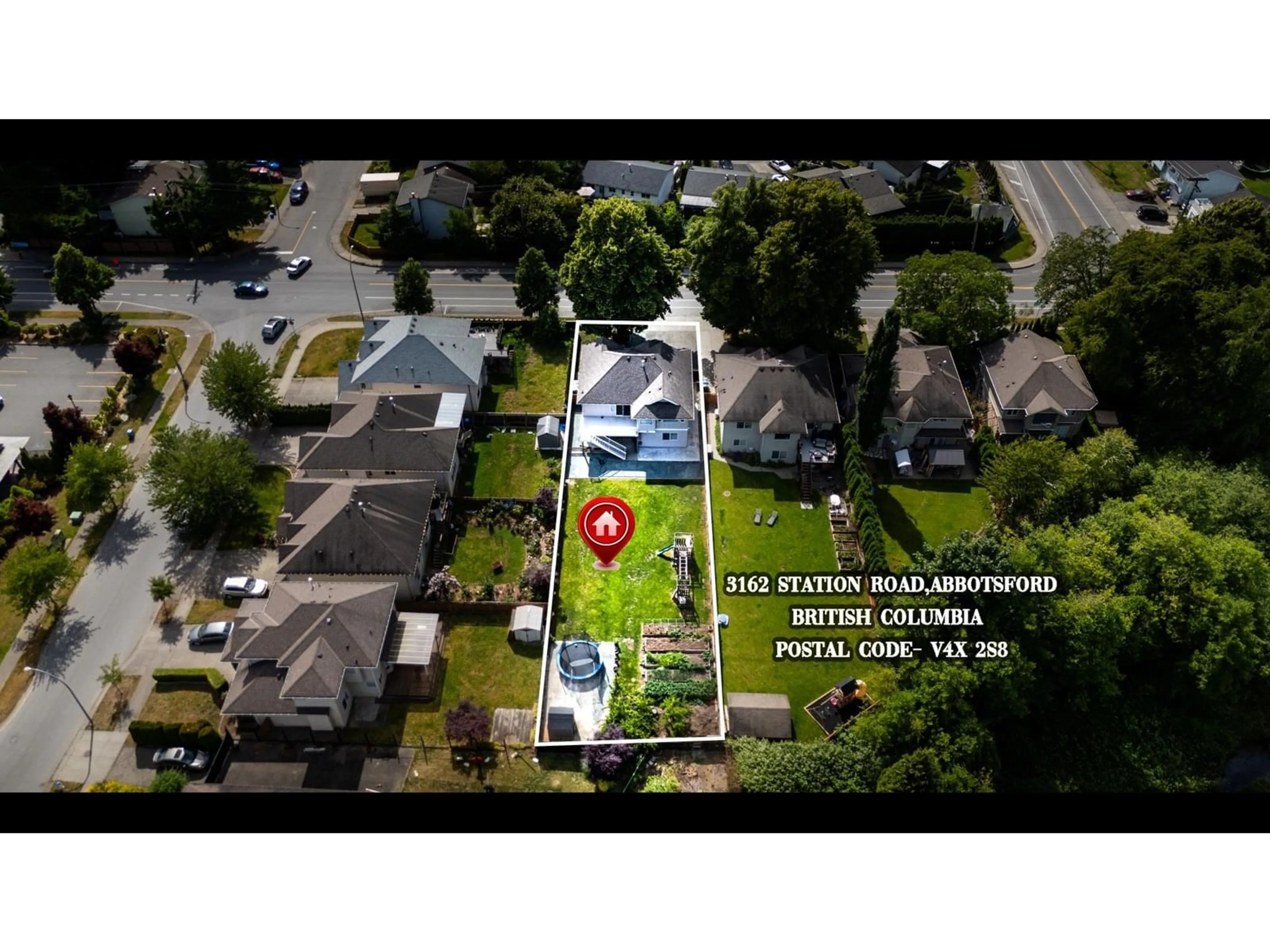 A pic from outside/outdoor area/front of a property/back of a property/a pic from drone, street for 3162 STATION, Abbotsford British Columbia V4X2S8