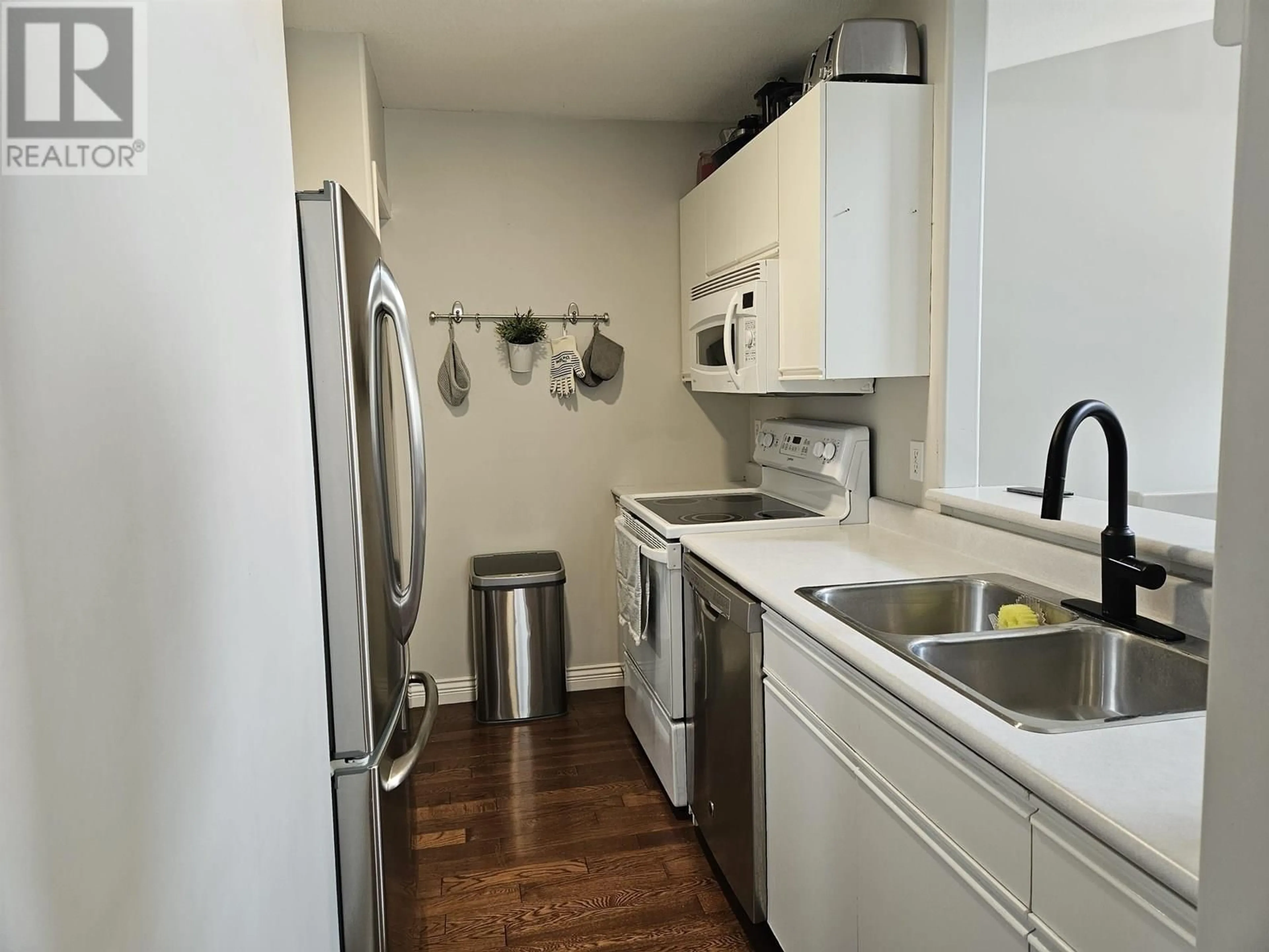 Standard kitchen, unknown for 2 - 4732 VESTA AVENUE, Terrace British Columbia V8G0B3