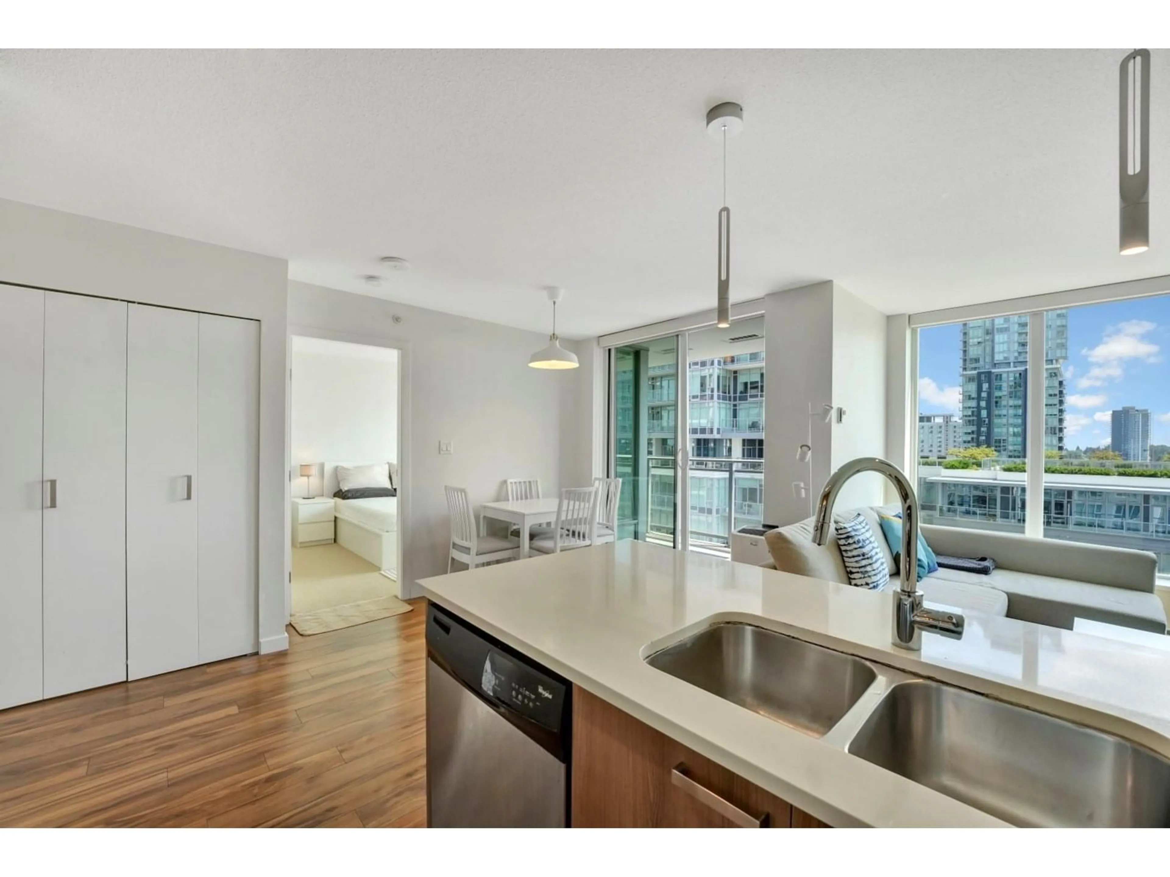 Open concept kitchen, unknown for 1808 - 13325 102A, Surrey British Columbia V3T0J5