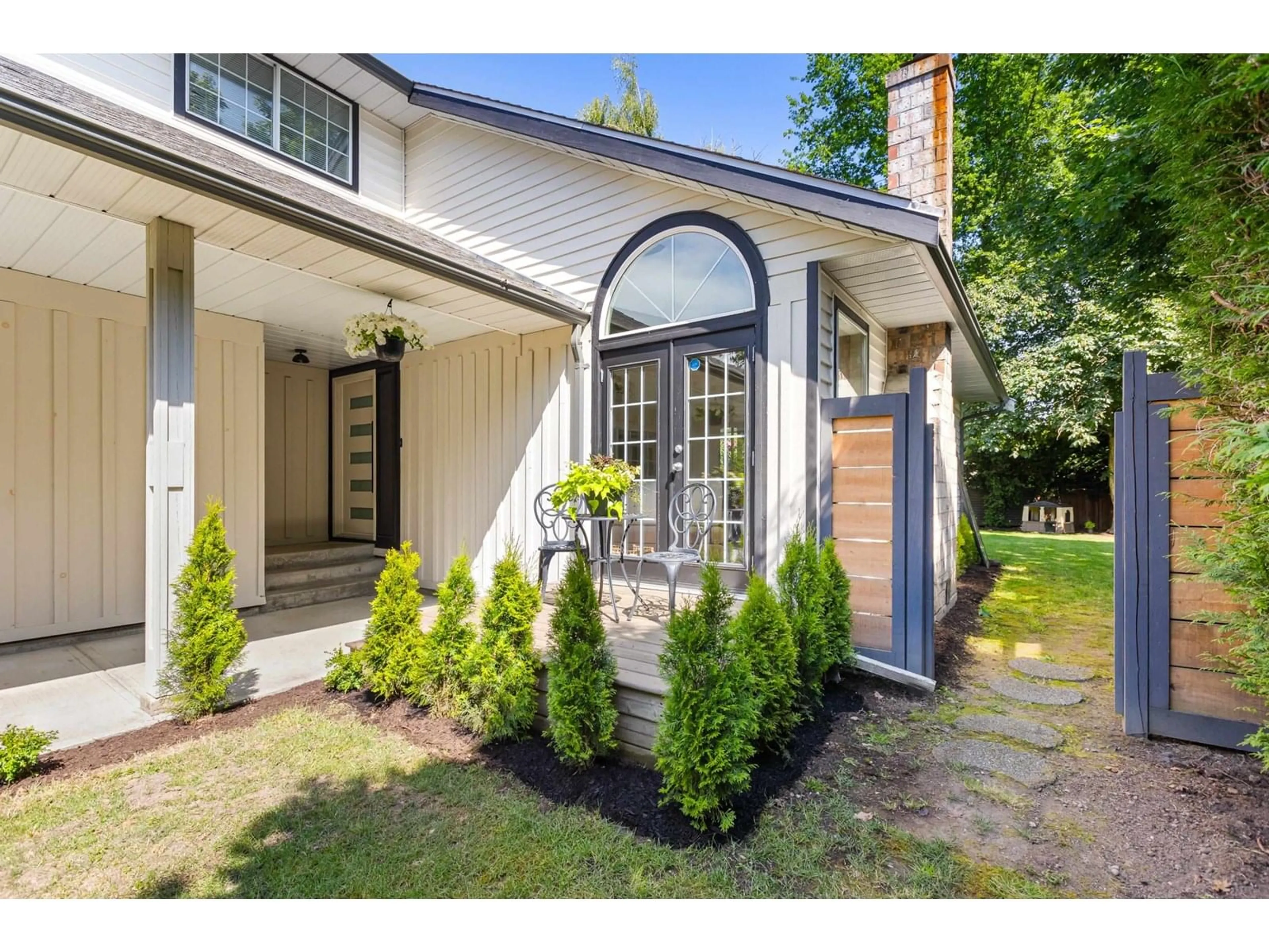 Unknown for 1614 143B, Surrey British Columbia V4A8M7
