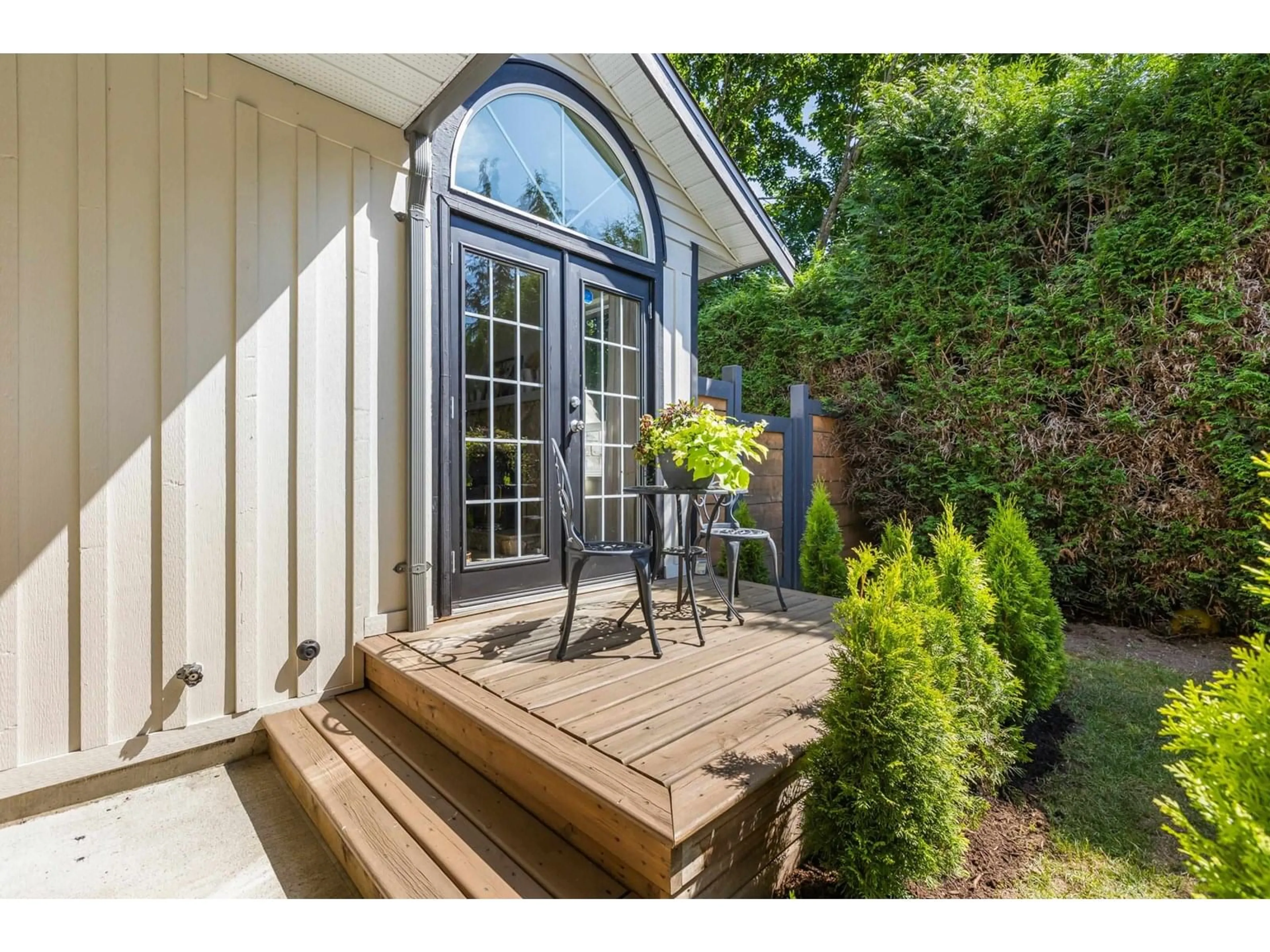 Patio, street for 1614 143B, Surrey British Columbia V4A8M7