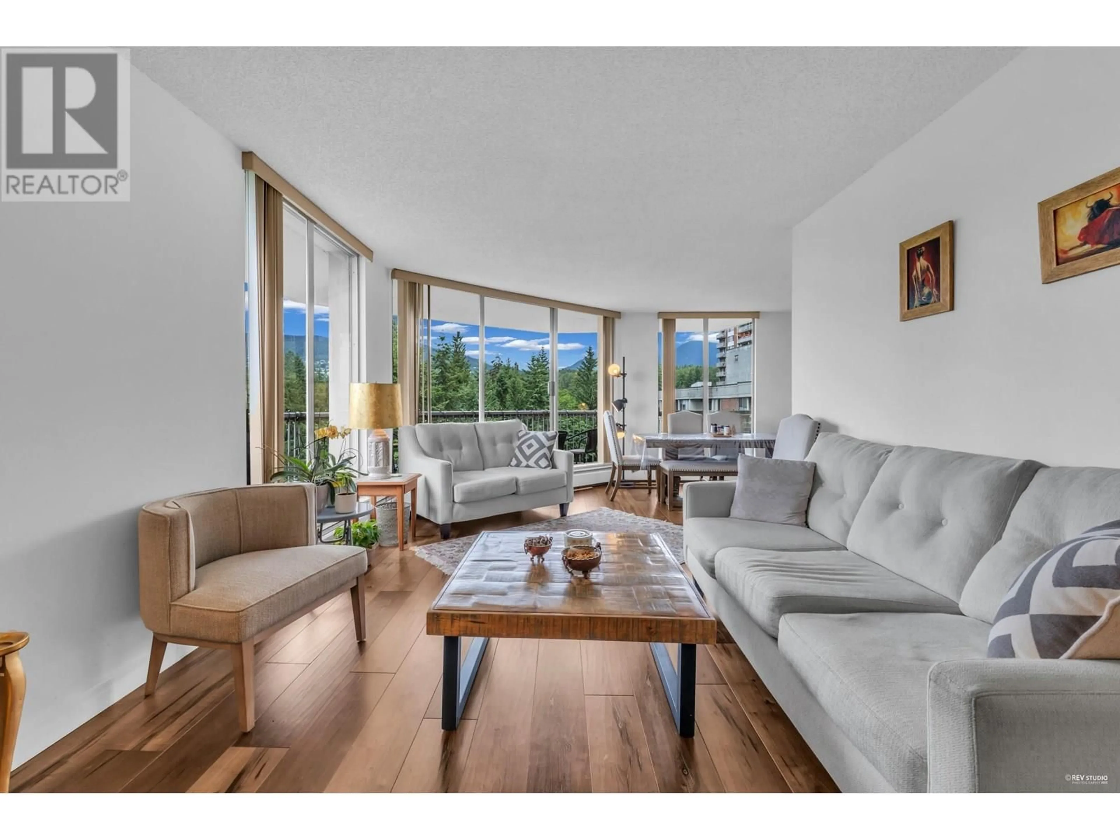Living room with furniture, wood/laminate floor for 1404 - 2024 FULLERTON AVENUE, North Vancouver British Columbia V7P3G4