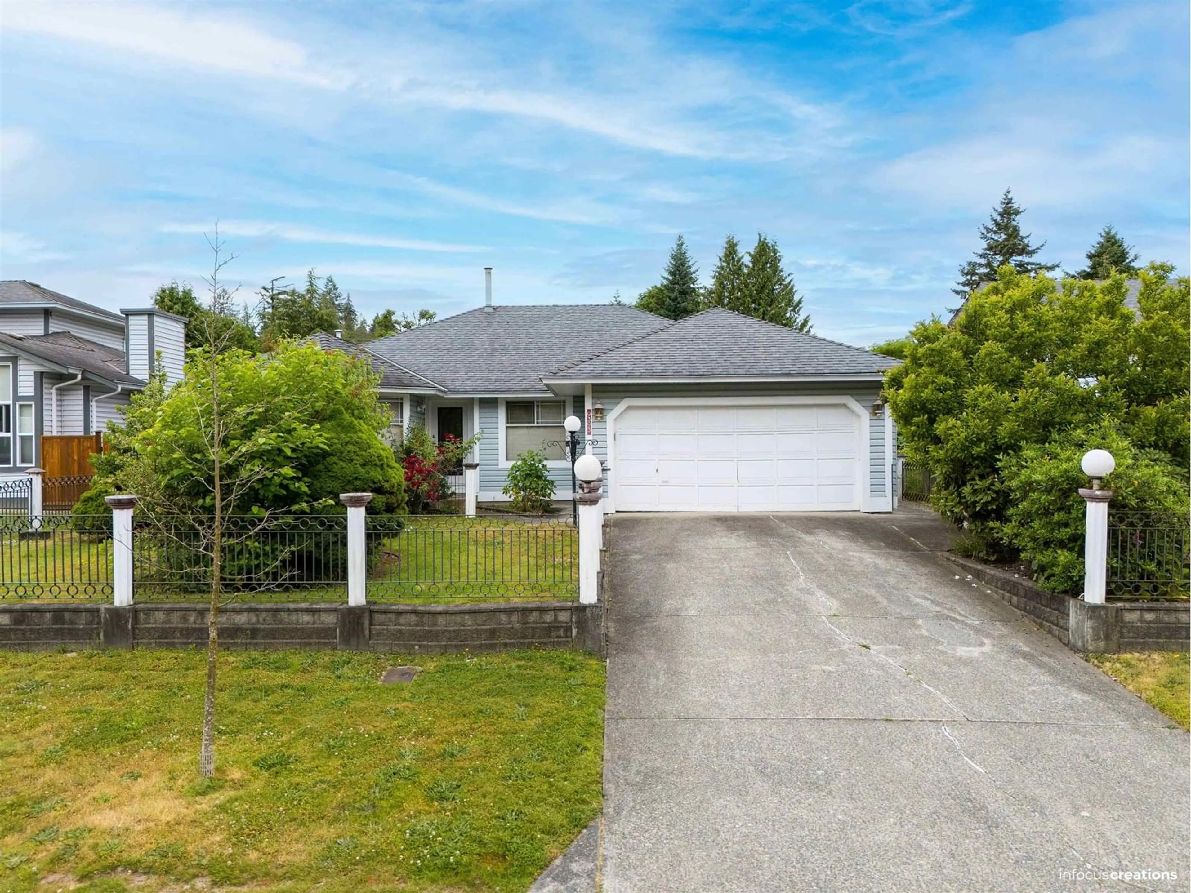 A pic from outside/outdoor area/front of a property/back of a property/a pic from drone, street for 9393 160A, Surrey British Columbia V4N2P4