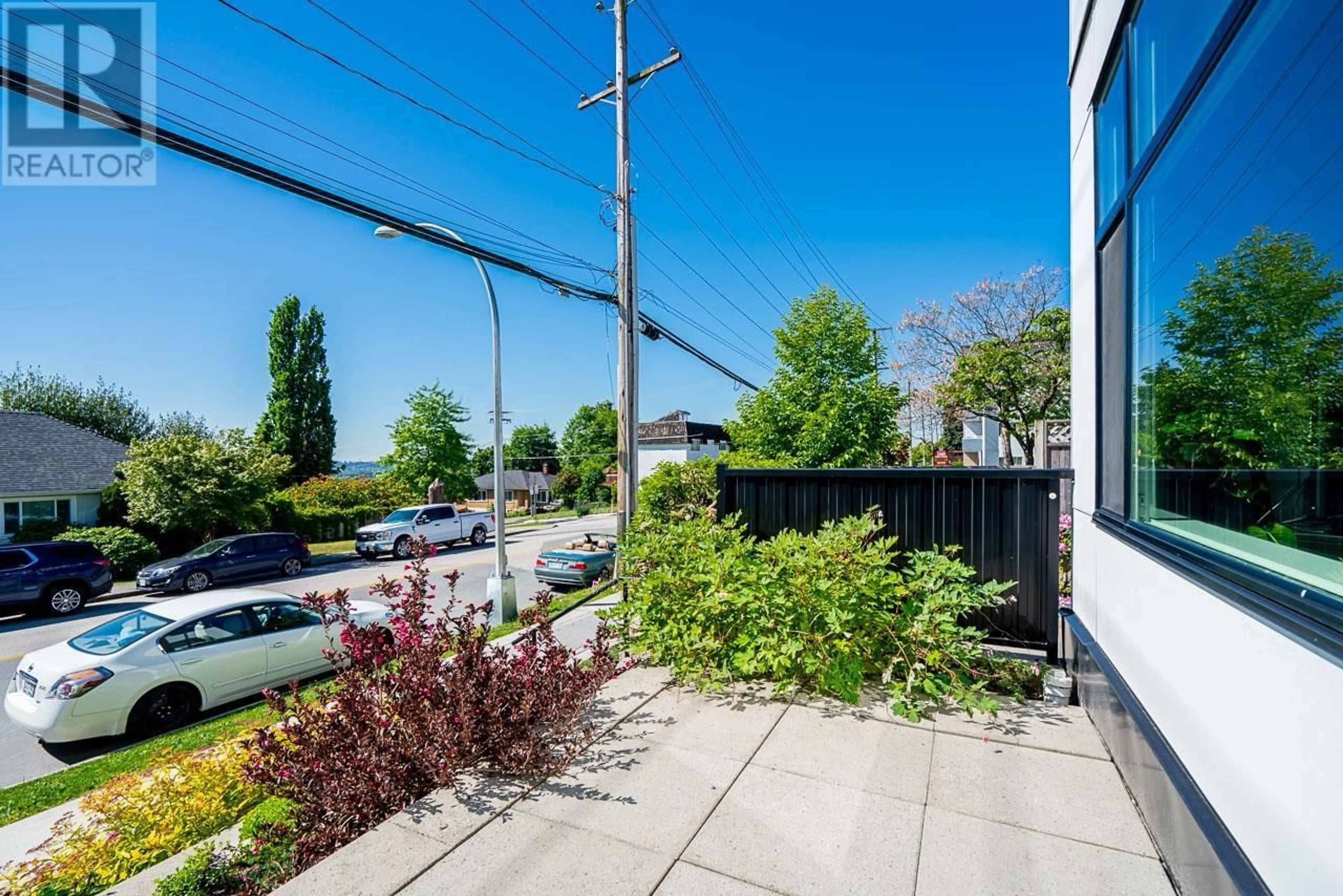 Patio, street for 2 - 1211 EIGHTH AVENUE, New Westminster British Columbia V3M2R8