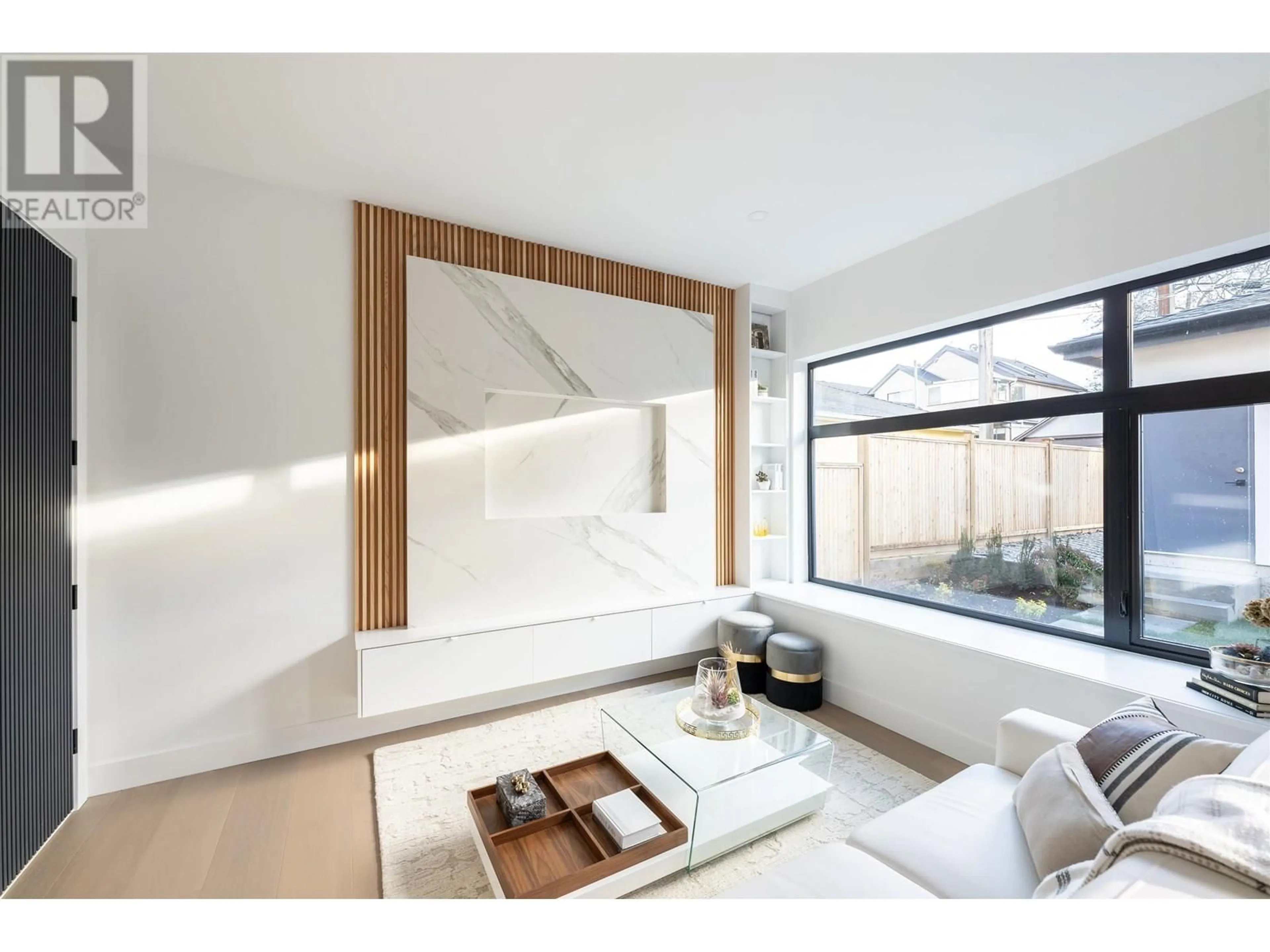 Unknown for 2 - 2474 21ST AVENUE, Vancouver British Columbia V5M2V8