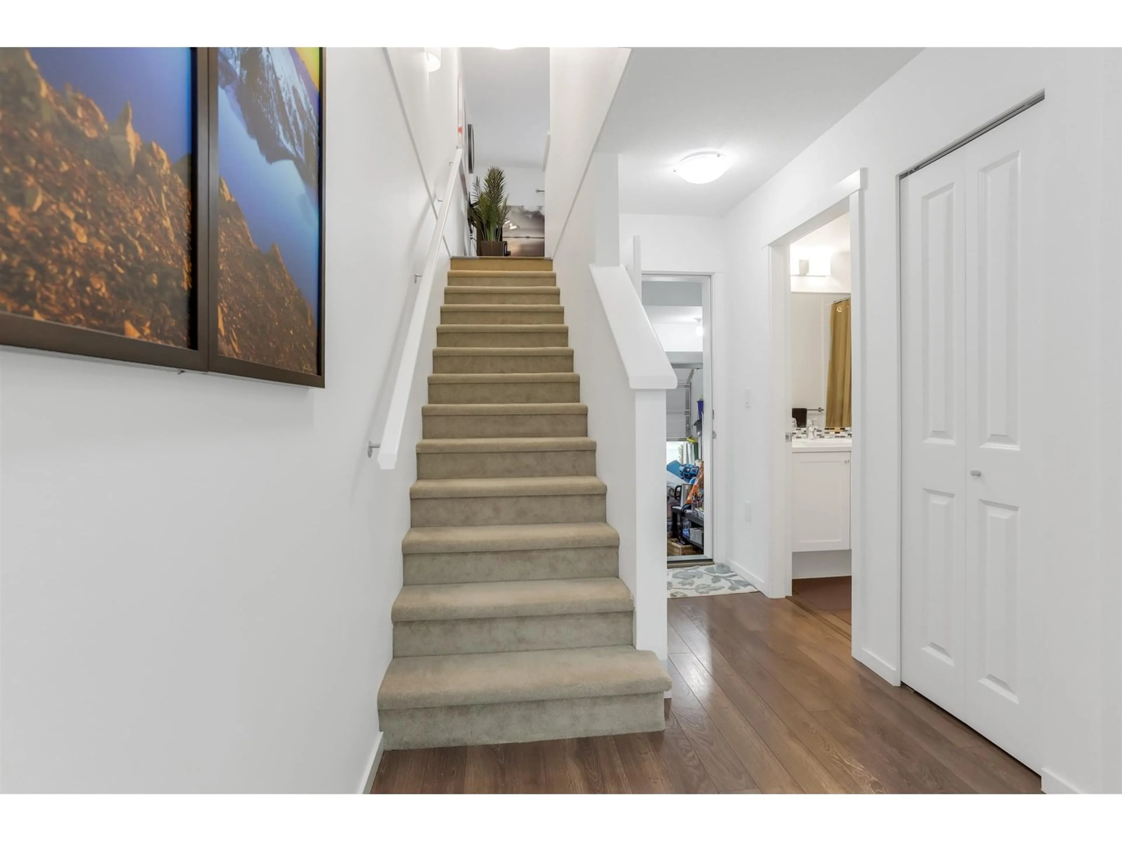 Indoor entryway for 51 - 15778 85, Surrey British Columbia V4N6W8