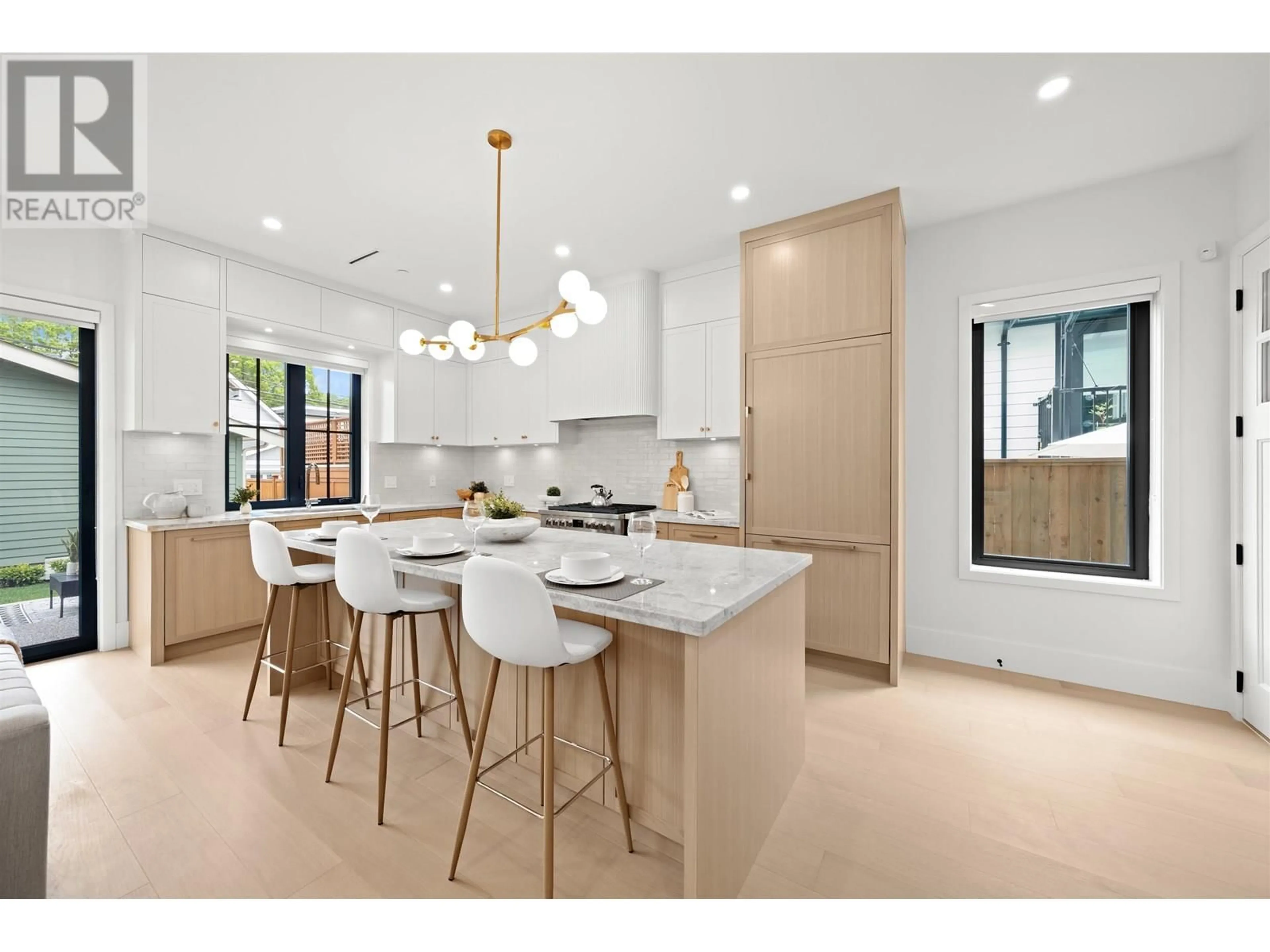 Open concept kitchen, ceramic/tile floor for 2 - 865 23RD AVENUE, Vancouver British Columbia V5V1Y3