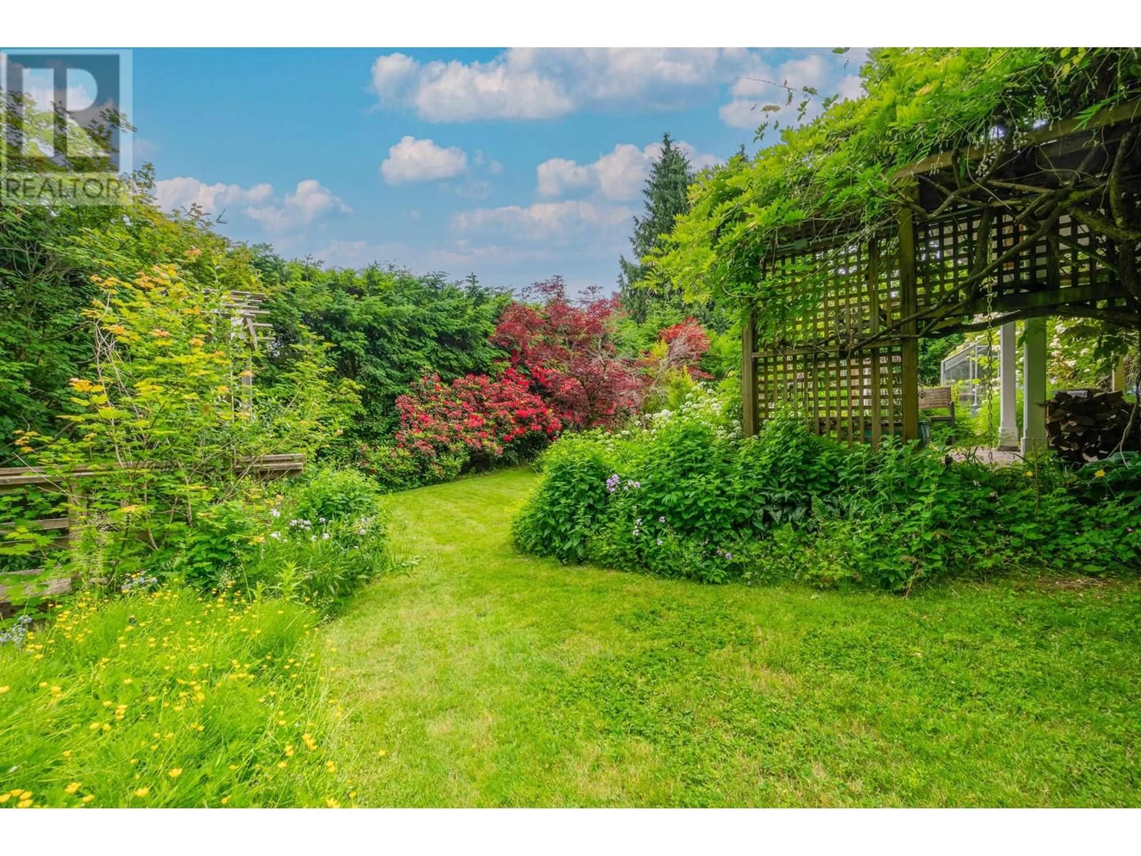 A pic from outside/outdoor area/front of a property/back of a property/a pic from drone, forest/trees view for 759 VINEDALE ROAD, North Vancouver British Columbia V7K1A1