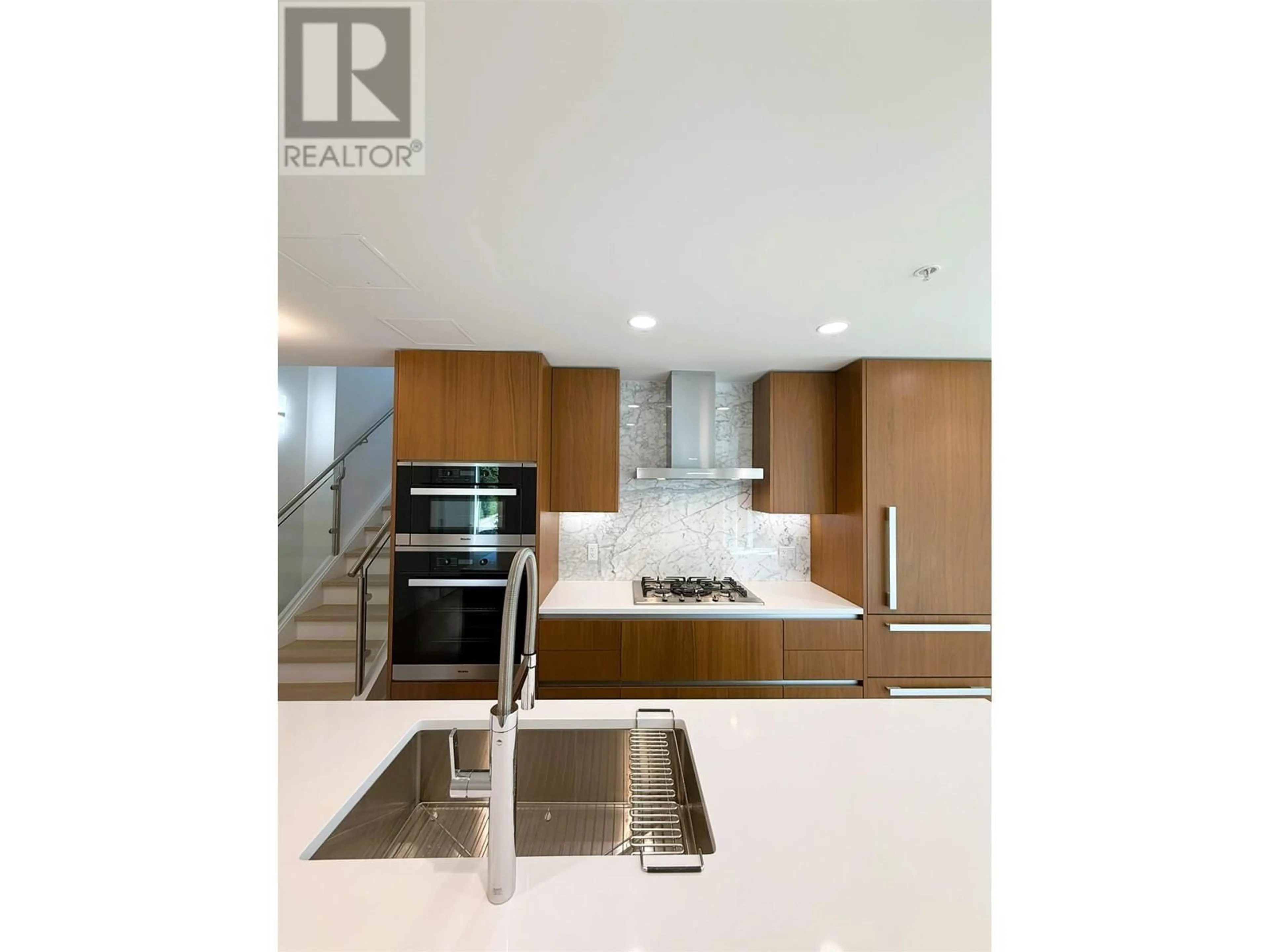 Open concept kitchen, unknown for 404 - 2888 ARBUTUS STREET, Vancouver British Columbia V6J3Y7