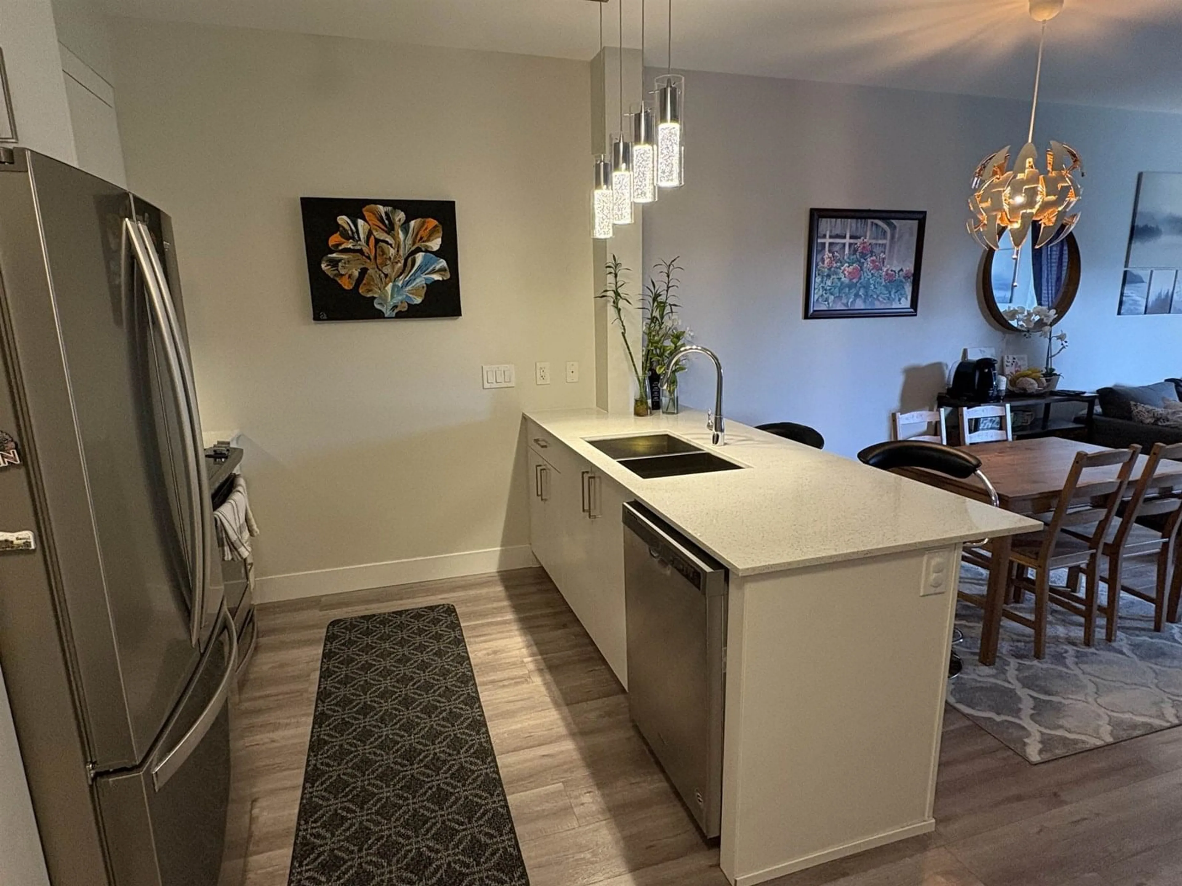 Open concept kitchen, unknown for 413 - 9015 120, Delta British Columbia V4C6R7