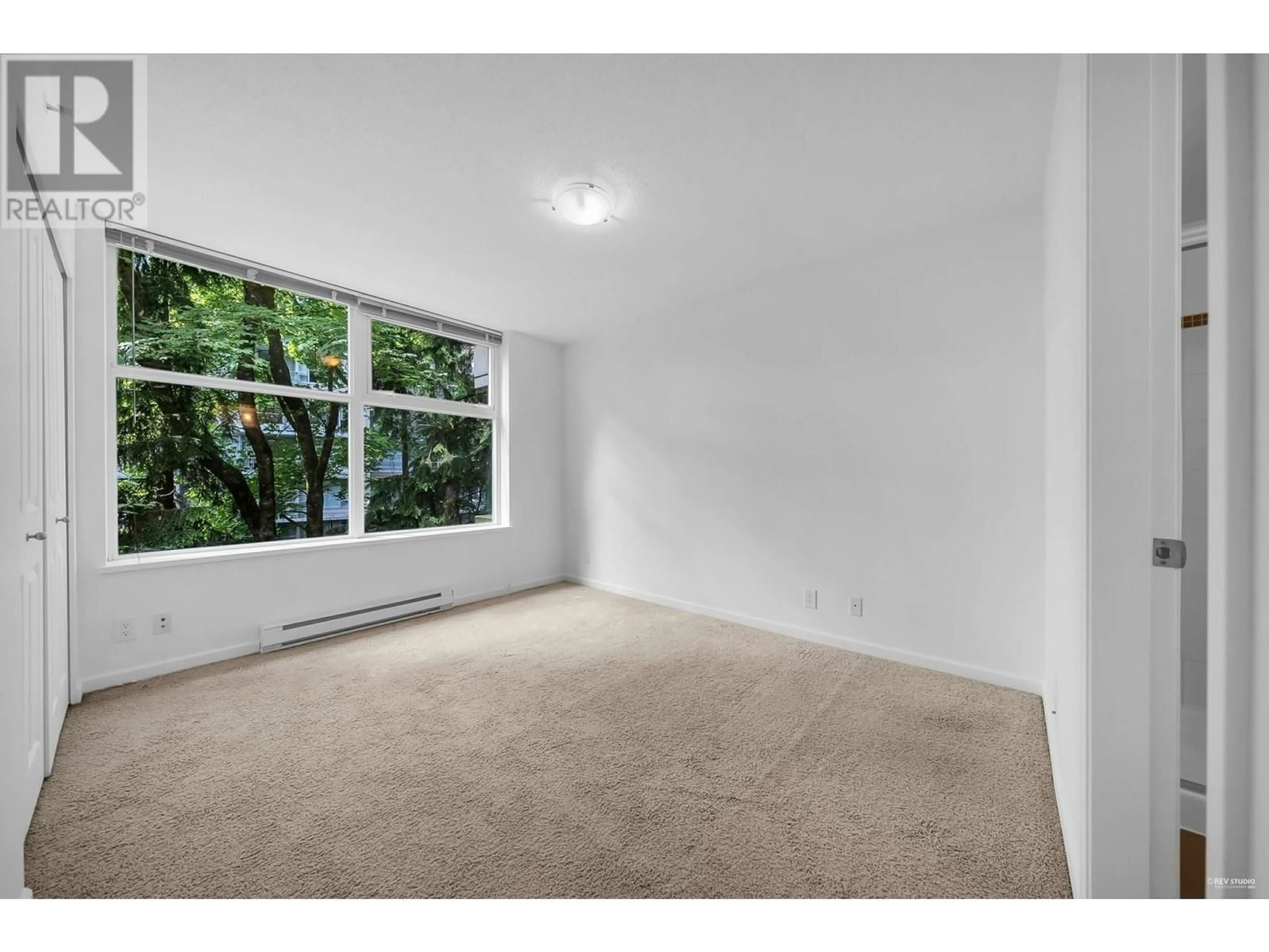 A pic of a room for 207 - 9262 UNIVERSITY CRESCENT, Burnaby British Columbia V5A0A4