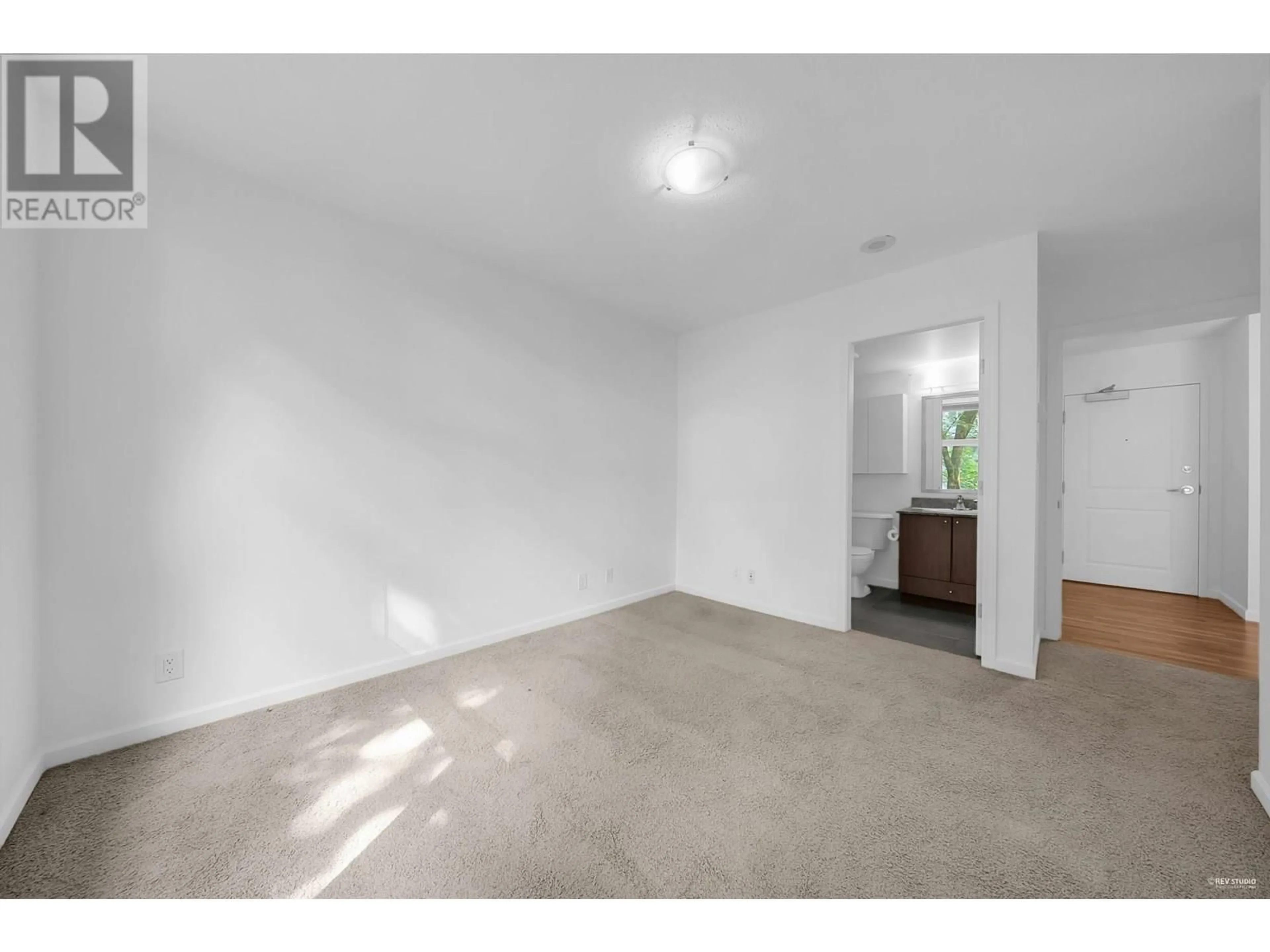 A pic of a room for 207 - 9262 UNIVERSITY CRESCENT, Burnaby British Columbia V5A0A4