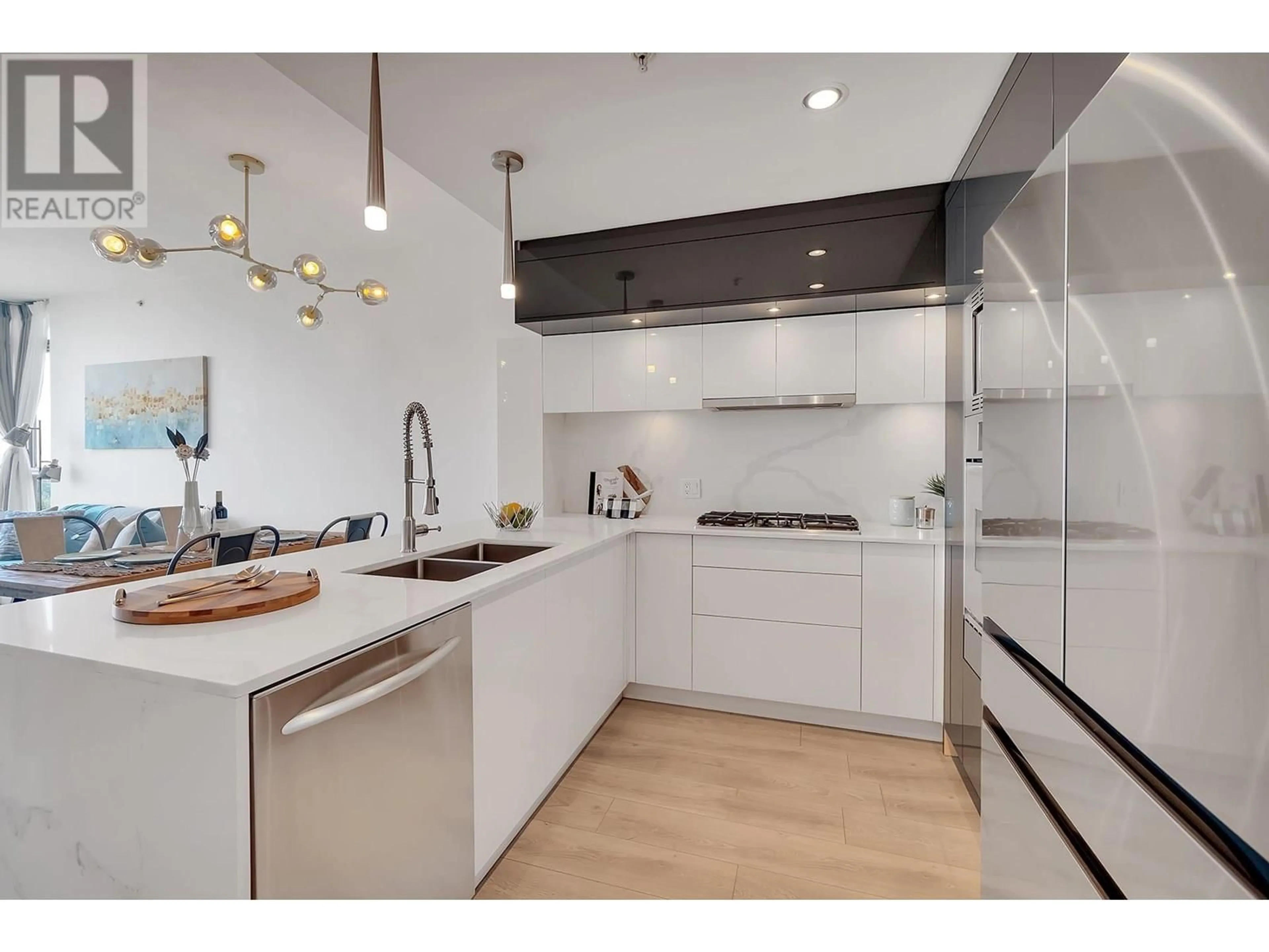 Contemporary kitchen, unknown for 2601 - 7088 18TH AVENUE, Burnaby British Columbia V3N0A2