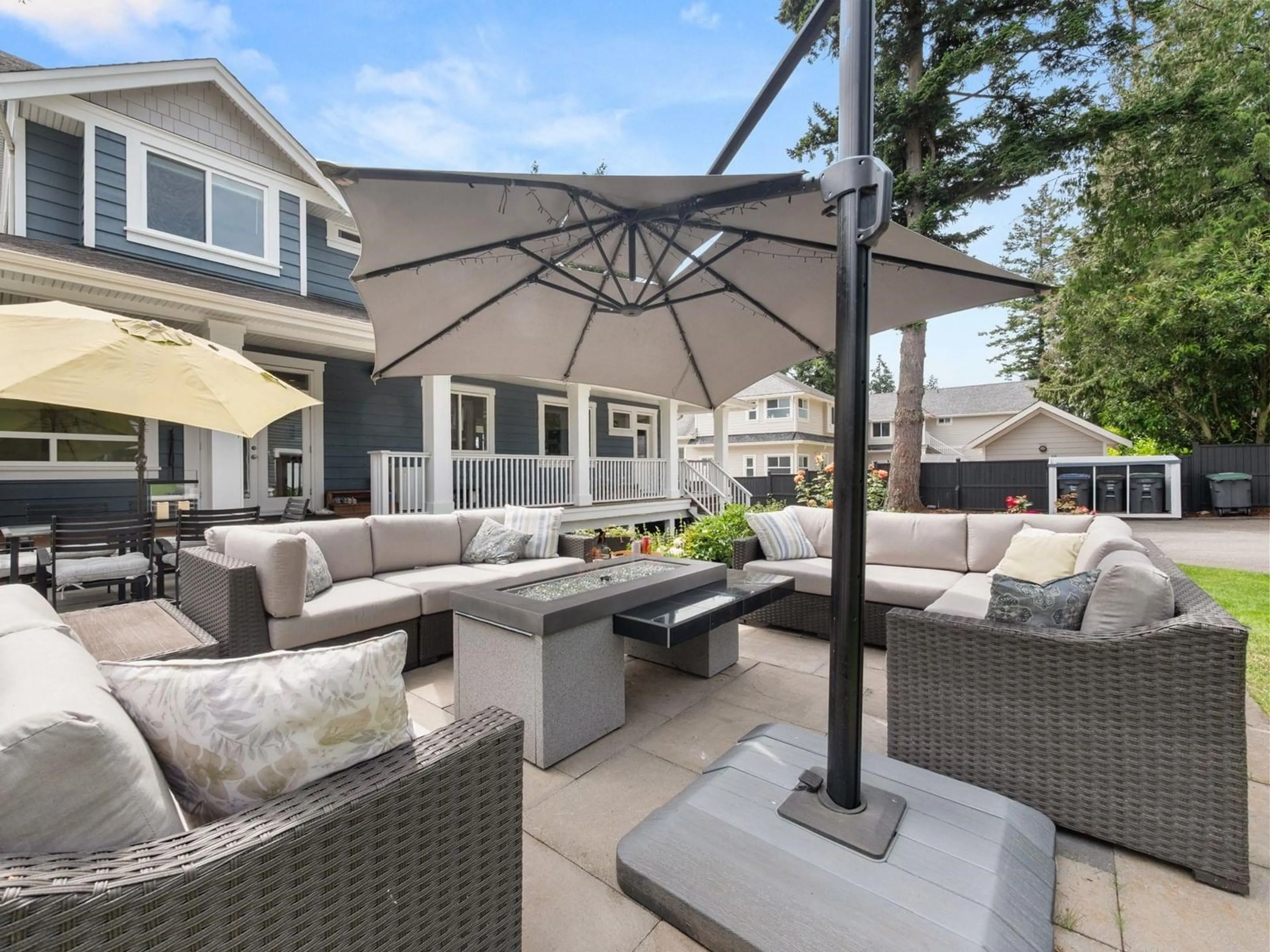 Patio, street for 12035 56, Surrey British Columbia V3X2W9