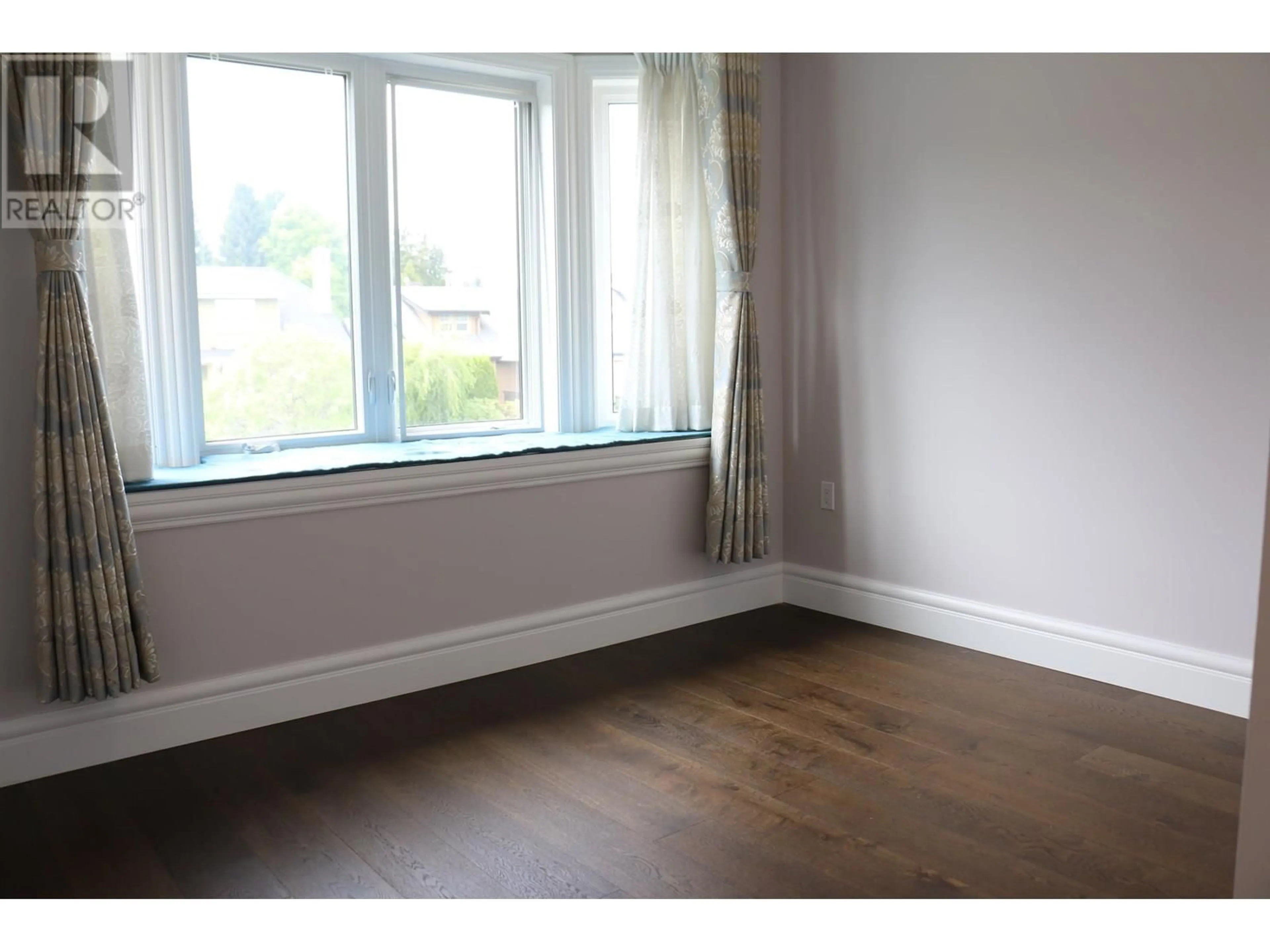 A pic of a room for 4880 OSLER STREET, Vancouver British Columbia V6H2Y7