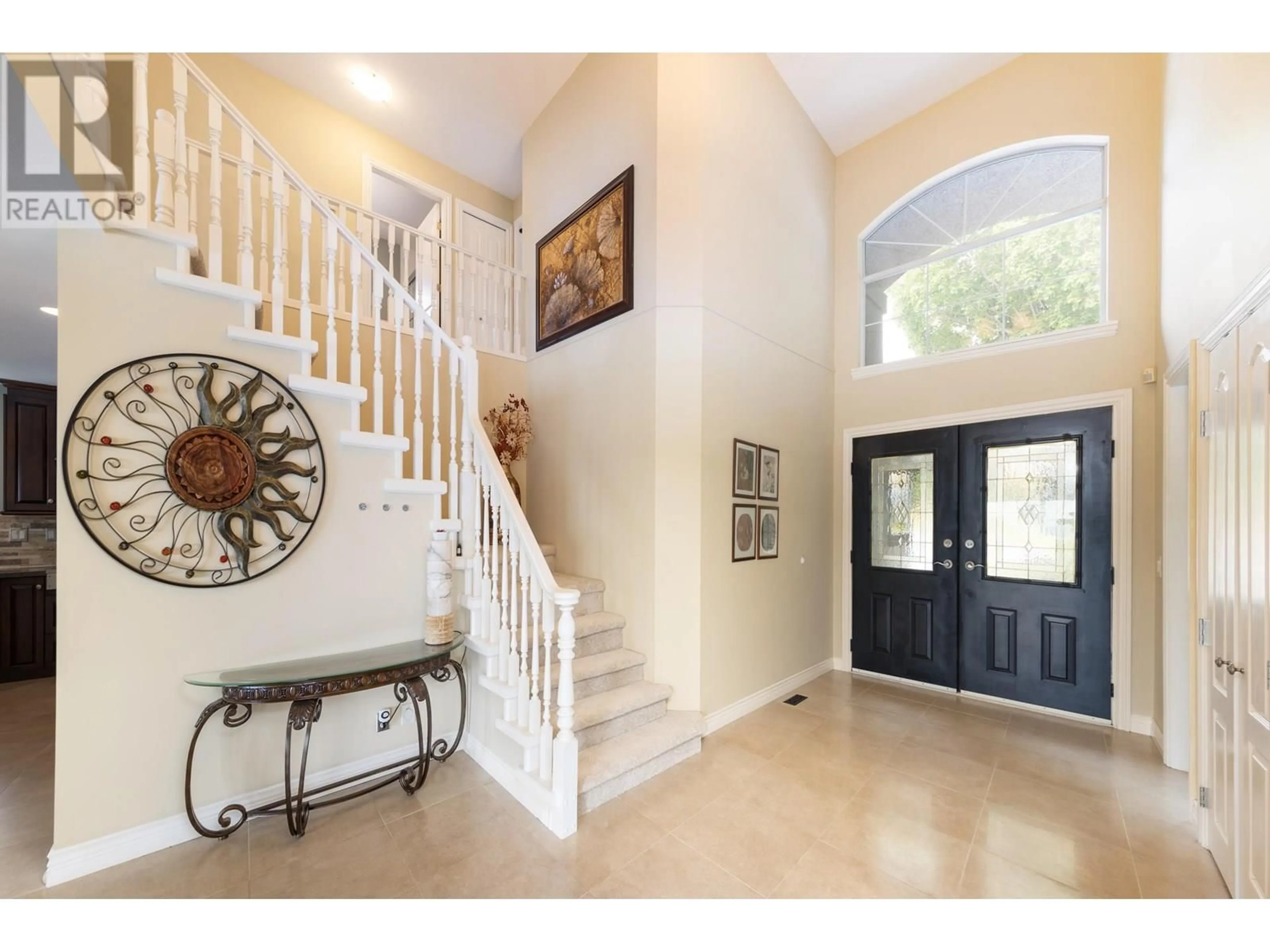 Indoor entryway for 3066 TANAGER COURT, Coquitlam British Columbia V3E3C5