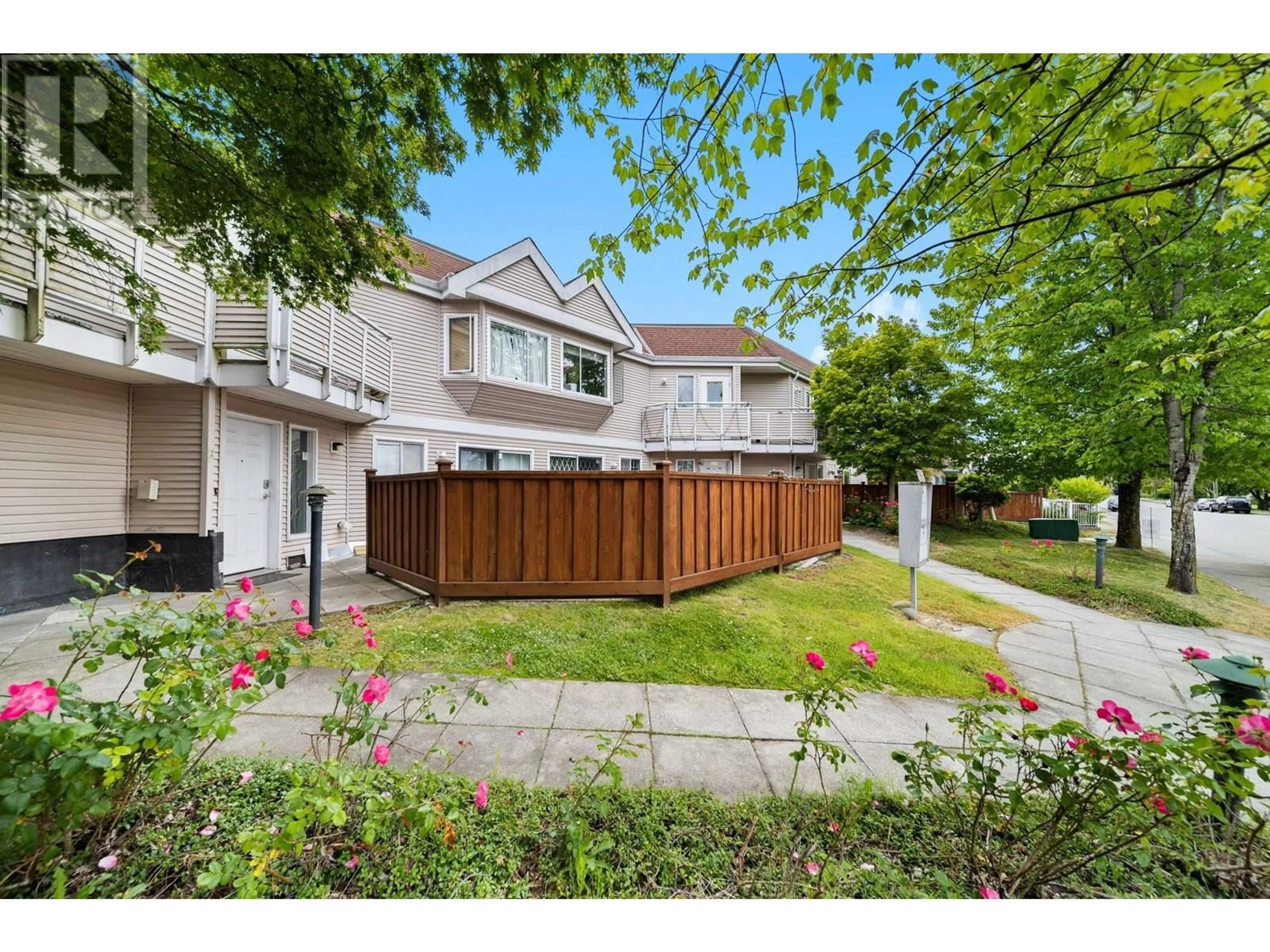 A pic from outside/outdoor area/front of a property/back of a property/a pic from drone, street for 7 - 7901 13TH AVENUE, Burnaby British Columbia V3N2E8