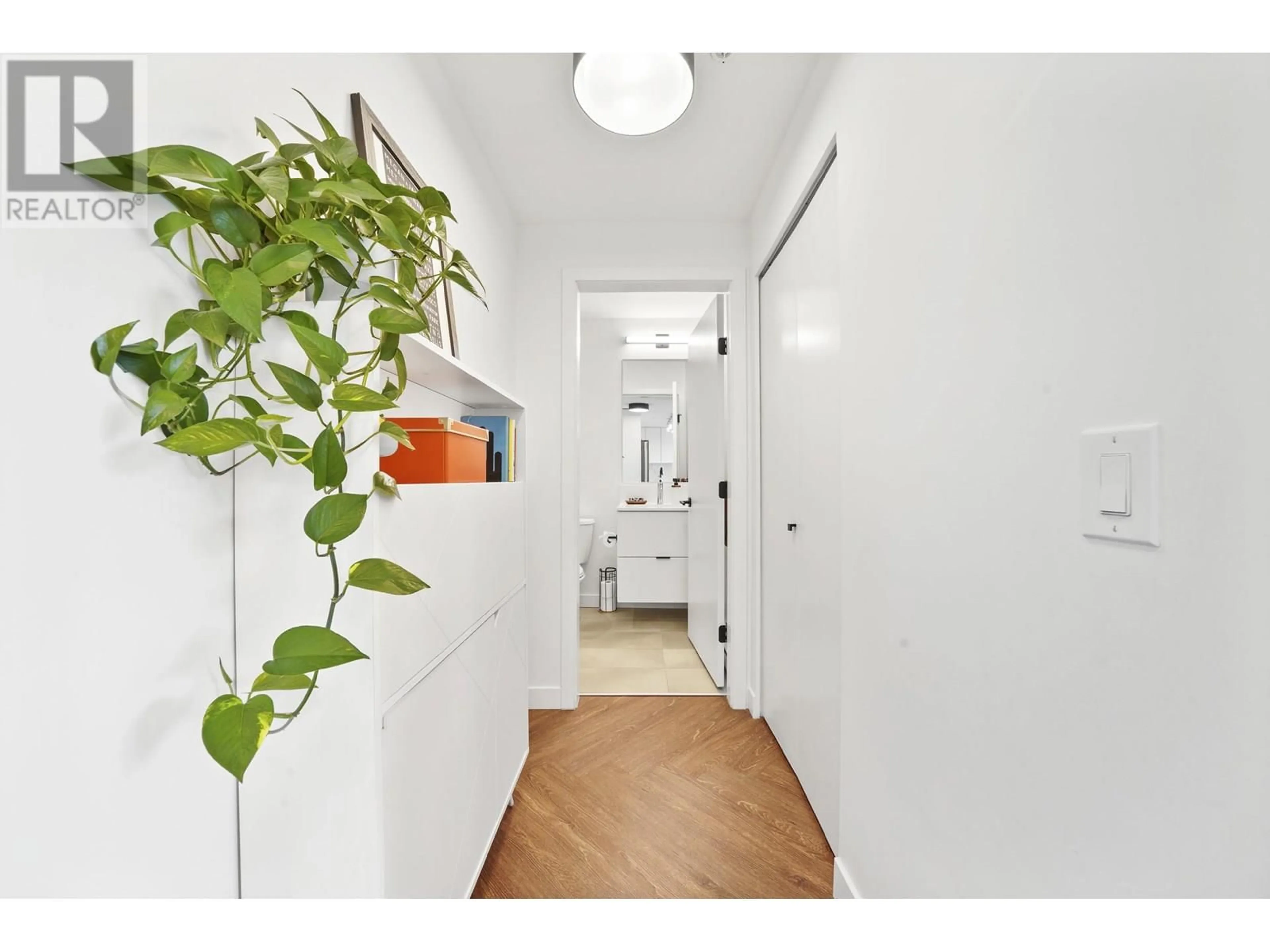Indoor entryway for 609 - 3229 ST JOHNS STREET, Port Moody British Columbia V3H0M4