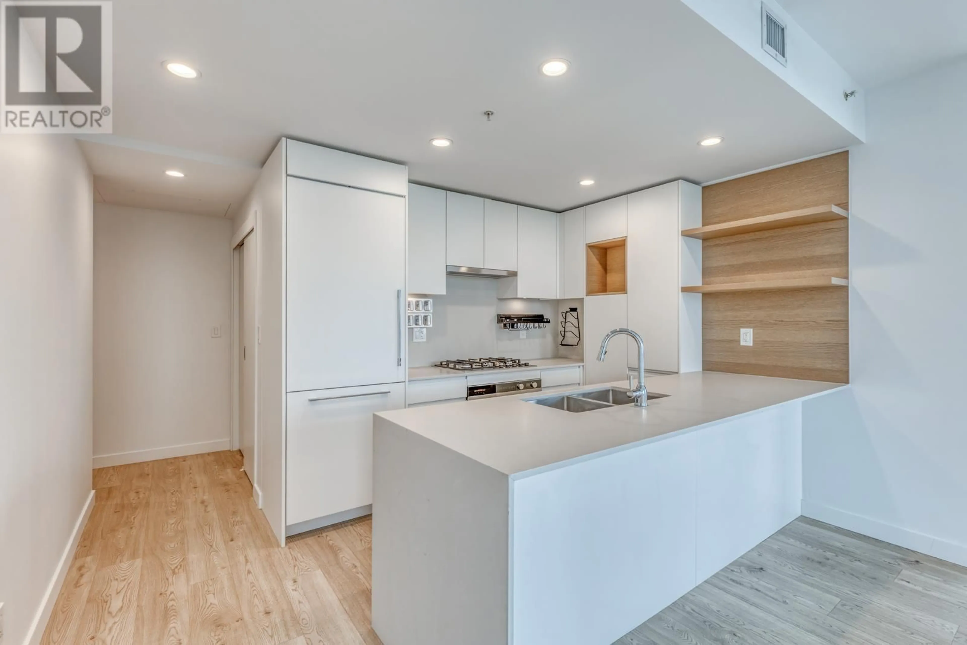 Open concept kitchen, unknown for 1709 - 2181 MADISON AVENUE, Burnaby British Columbia V5C0N4