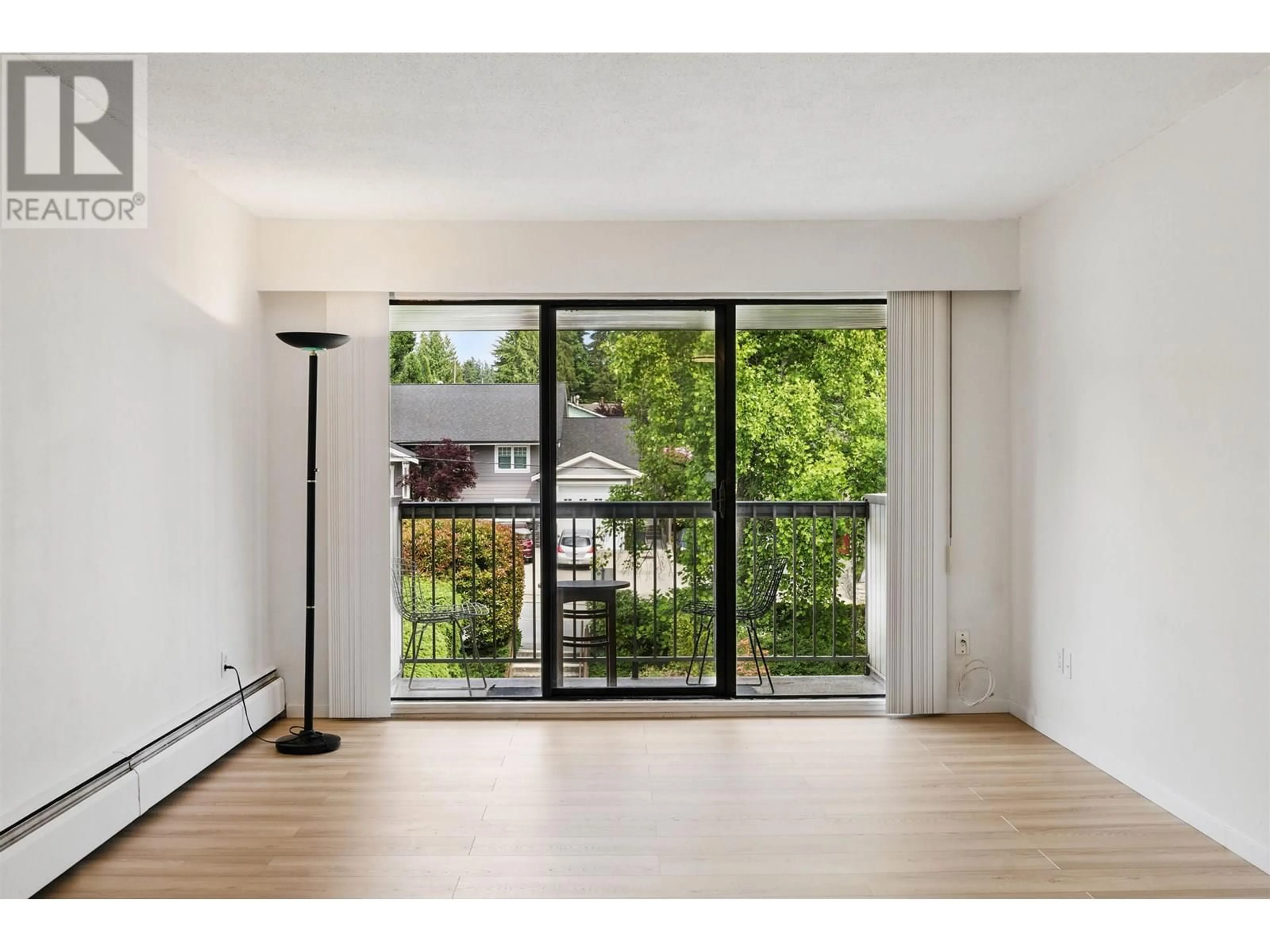 A pic of a room for 302 - 590 WHITING WAY, Coquitlam British Columbia V3J3R9