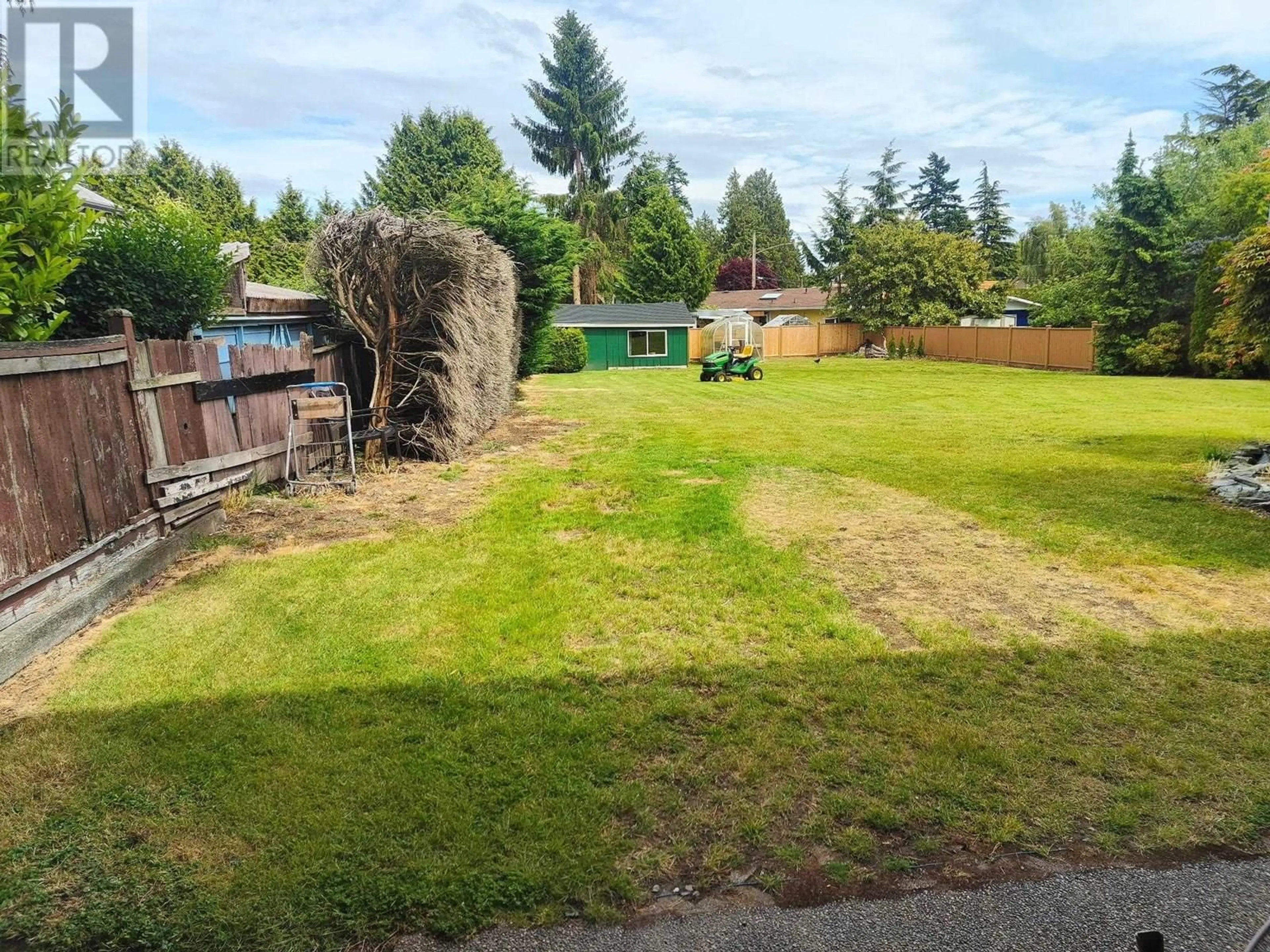 A pic from outside/outdoor area/front of a property/back of a property/a pic from drone, unknown for 1330 53A STREET, Delta British Columbia V4M3E6