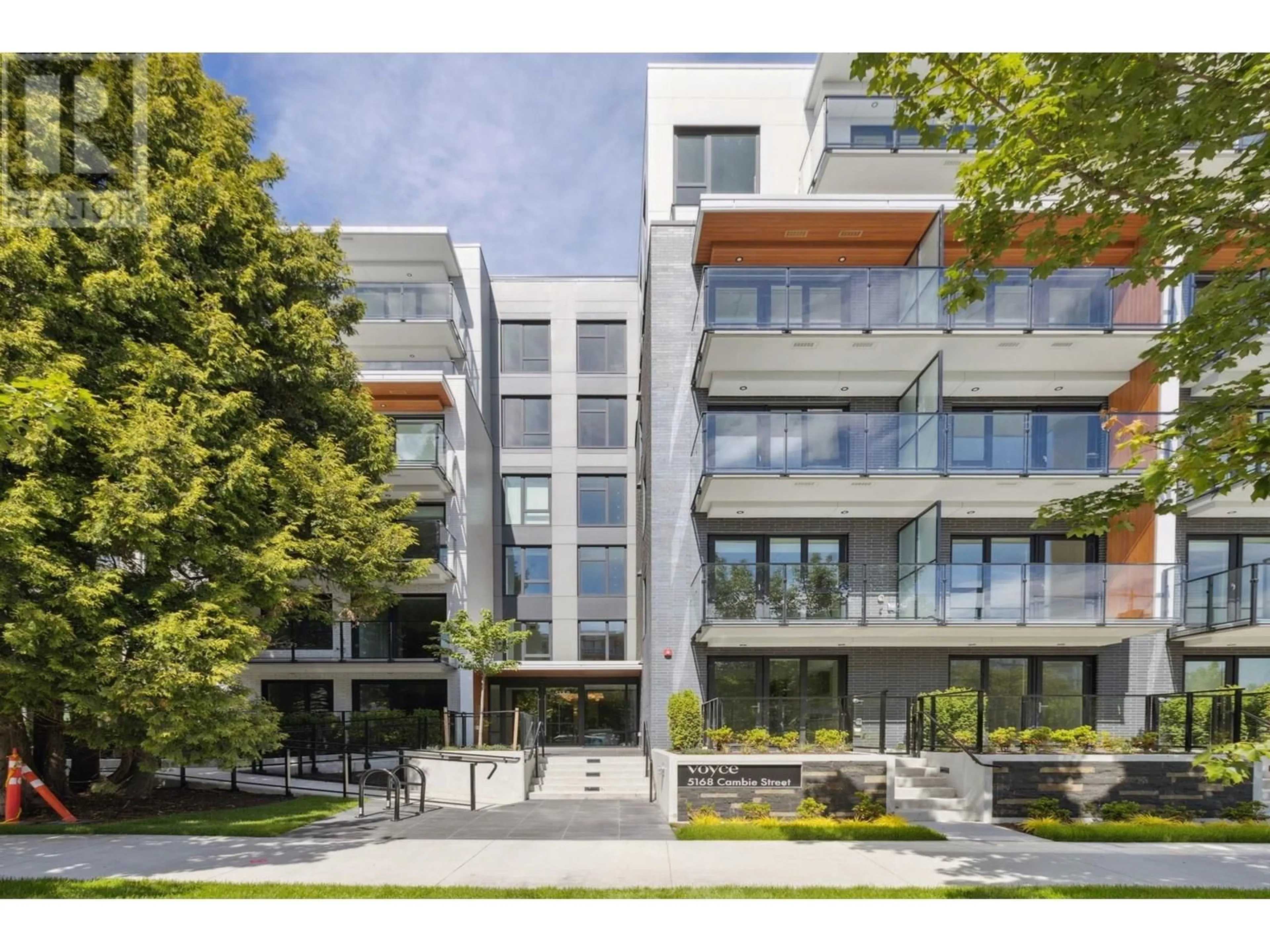 A pic from outside/outdoor area/front of a property/back of a property/a pic from drone, building for 607 - 5168 CAMBIE STREET, Vancouver British Columbia Z5Z0K7