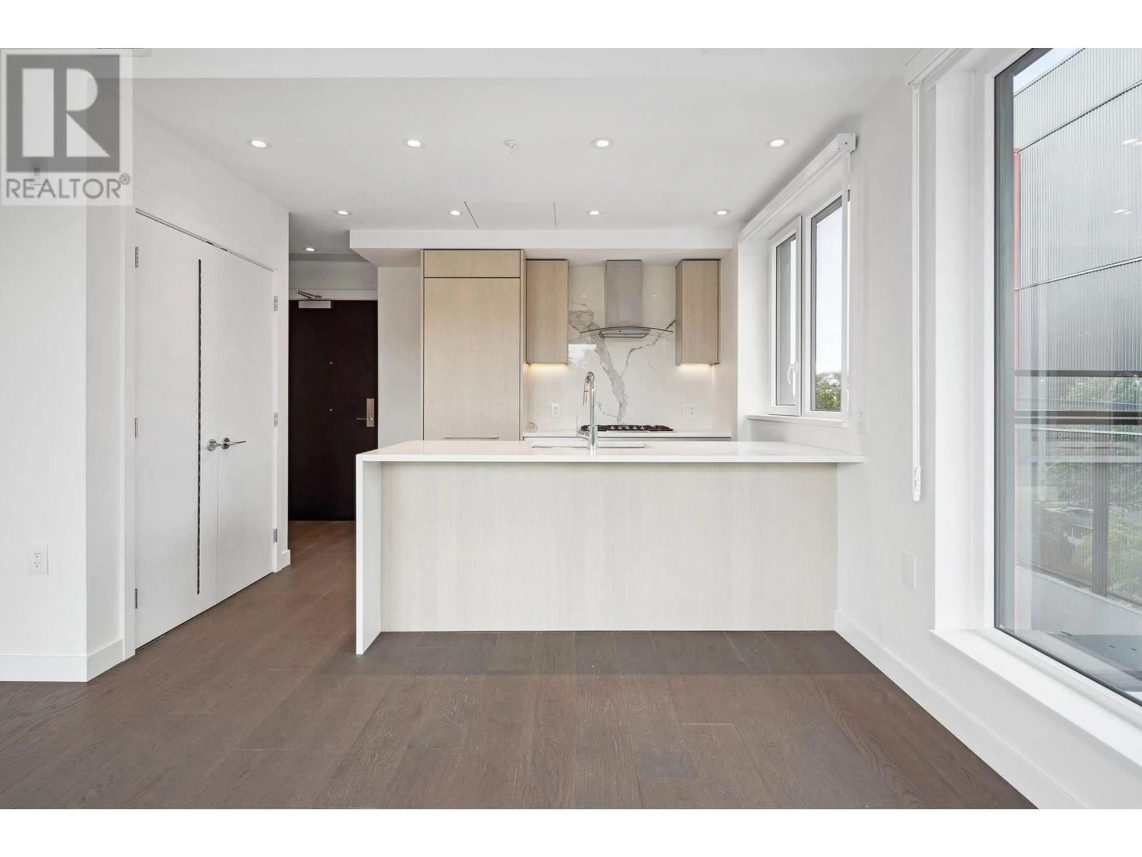 Open concept kitchen, unknown for 607 - 5168 CAMBIE STREET, Vancouver British Columbia Z5Z0K7