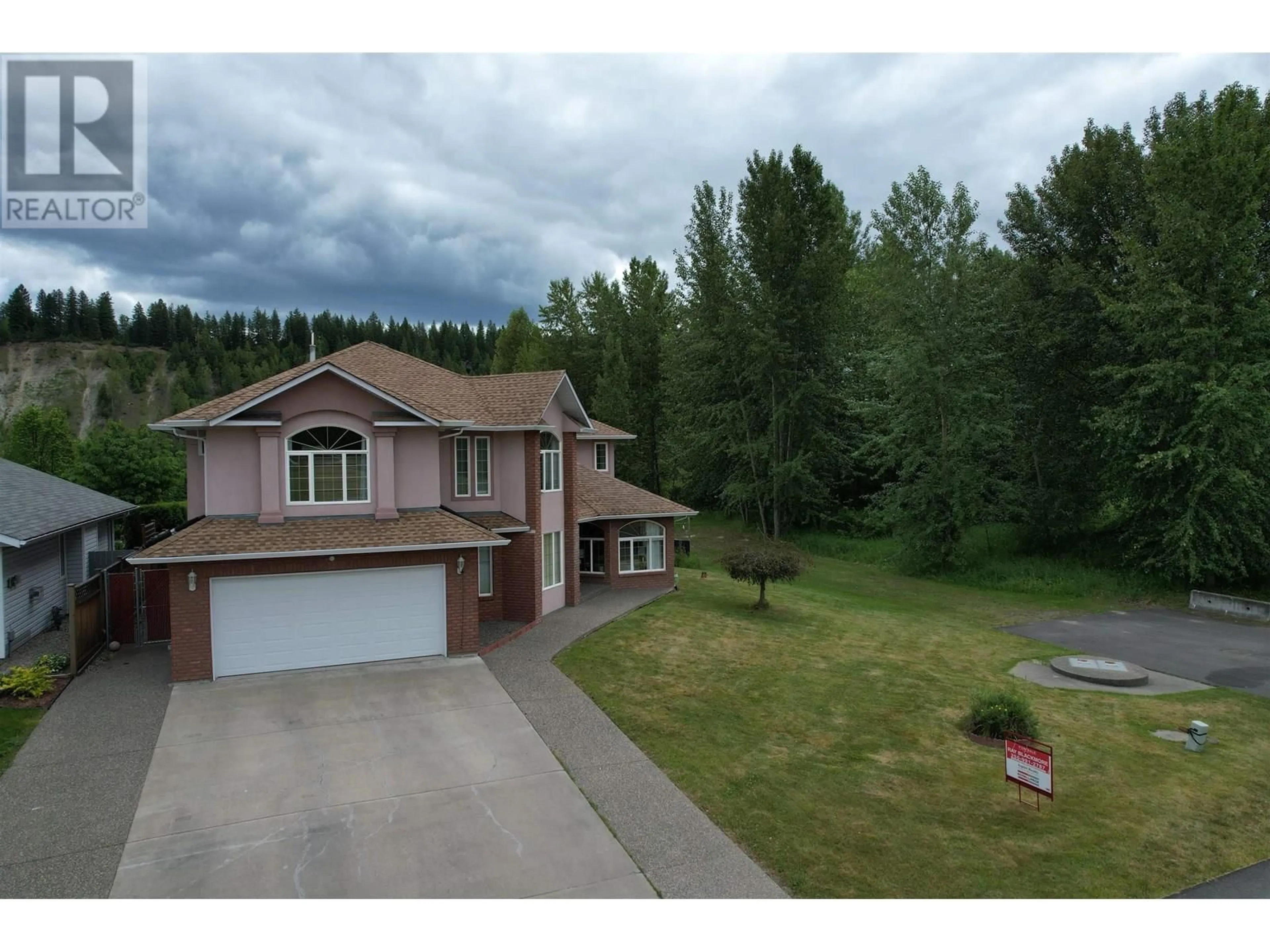 A pic from outside/outdoor area/front of a property/back of a property/a pic from drone, unknown for 894 ROLPH STREET, Quesnel British Columbia V2J3M1